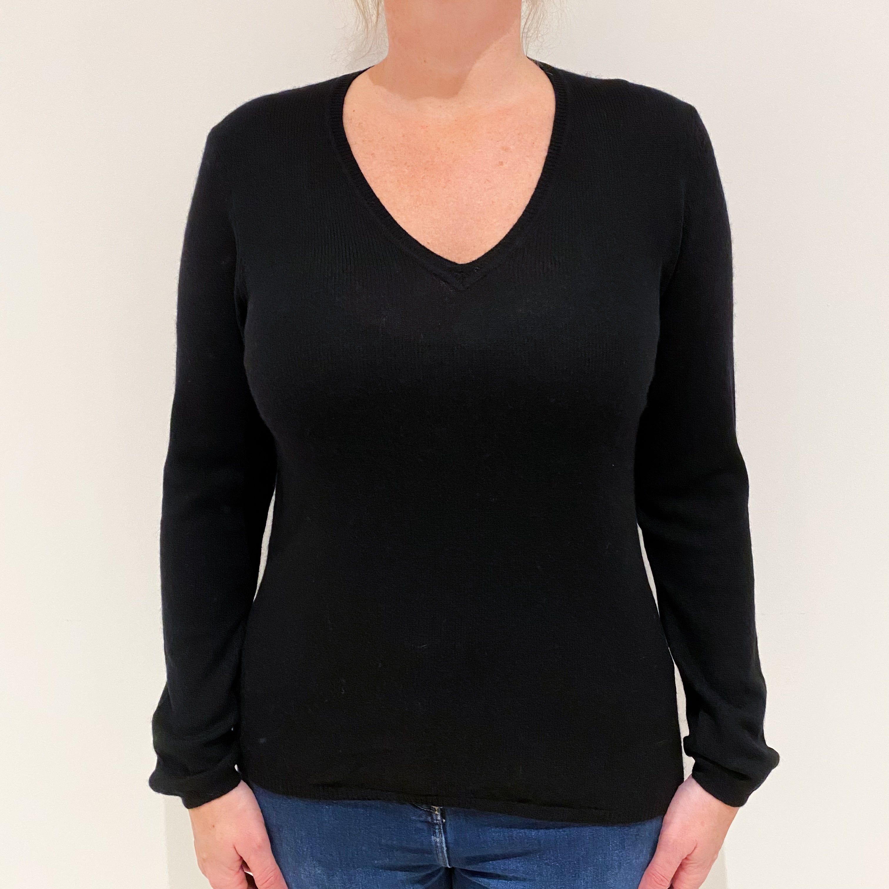 Black Lightweight Cashmere V-Neck Jumper Large