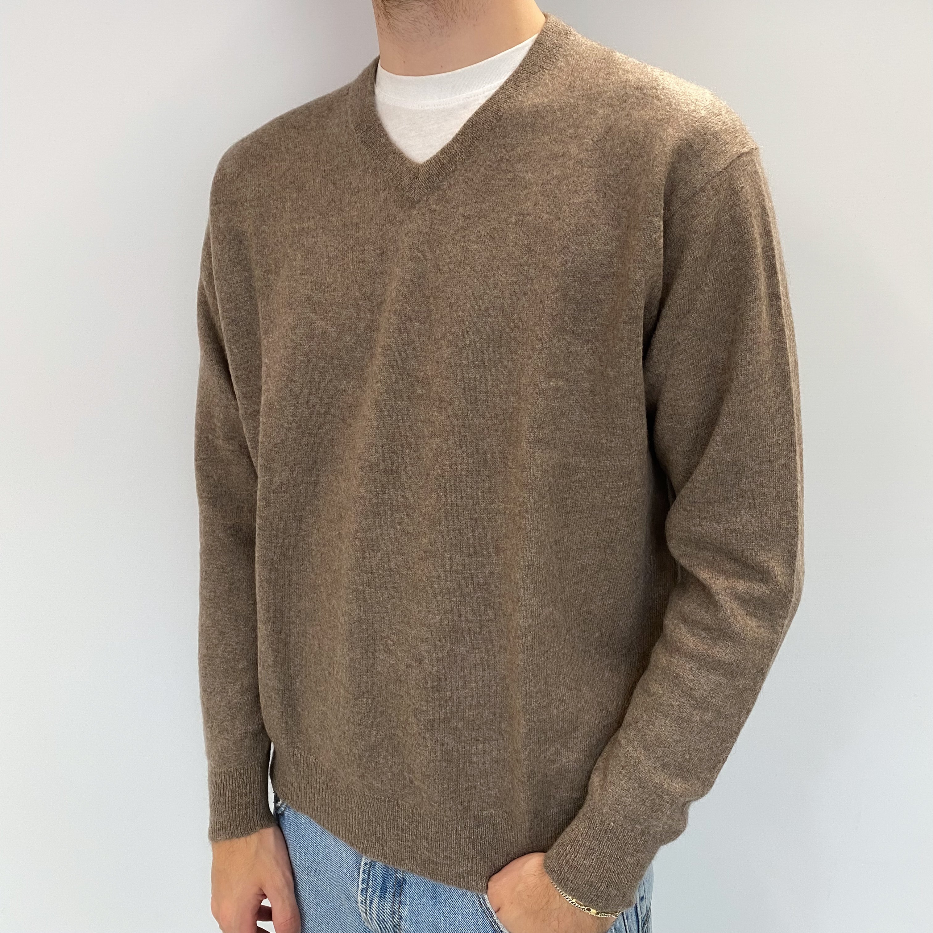 Men's Mocha Brown Cashmere V Neck Jumper Large