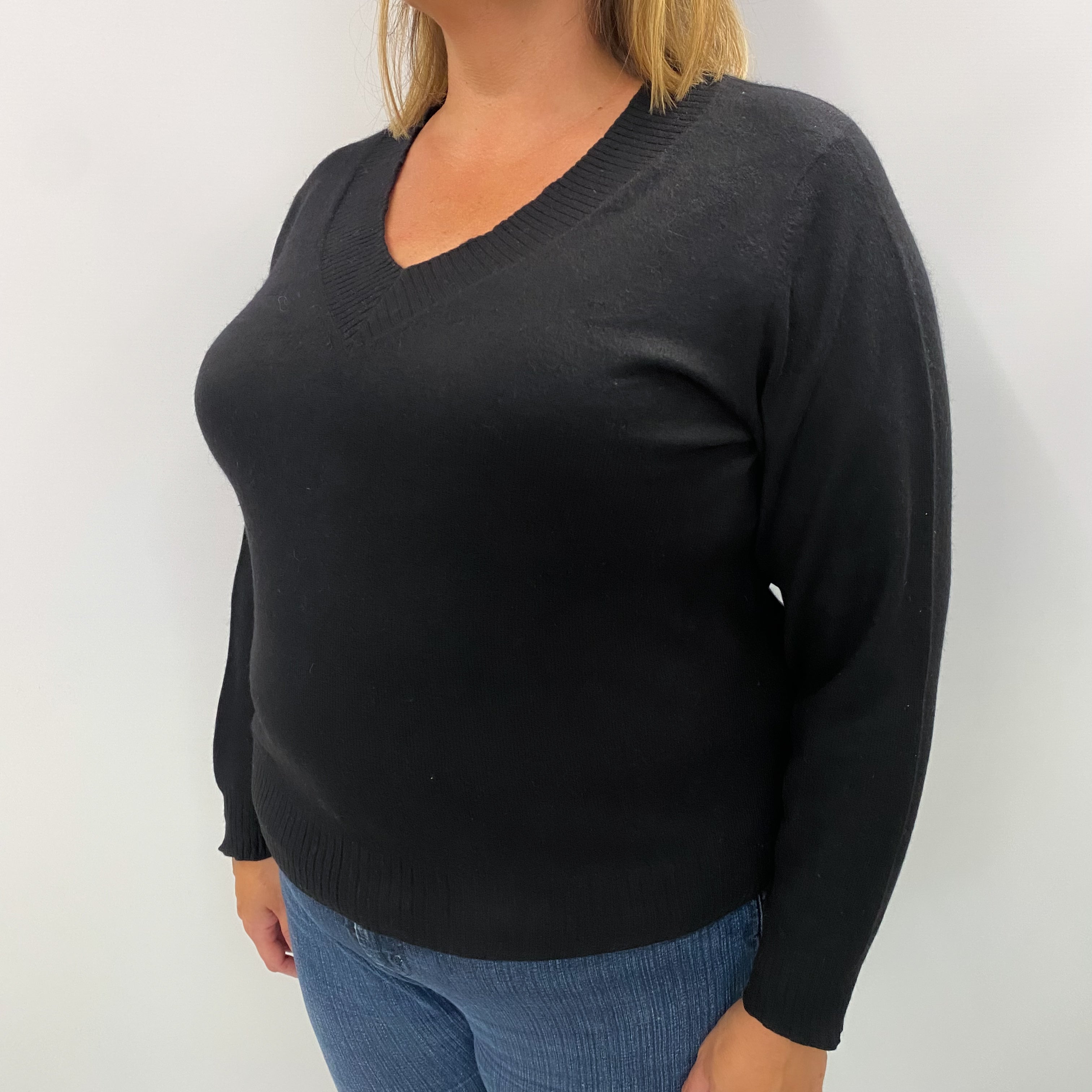 Black Cashmere V Neck Jumper Extra Large