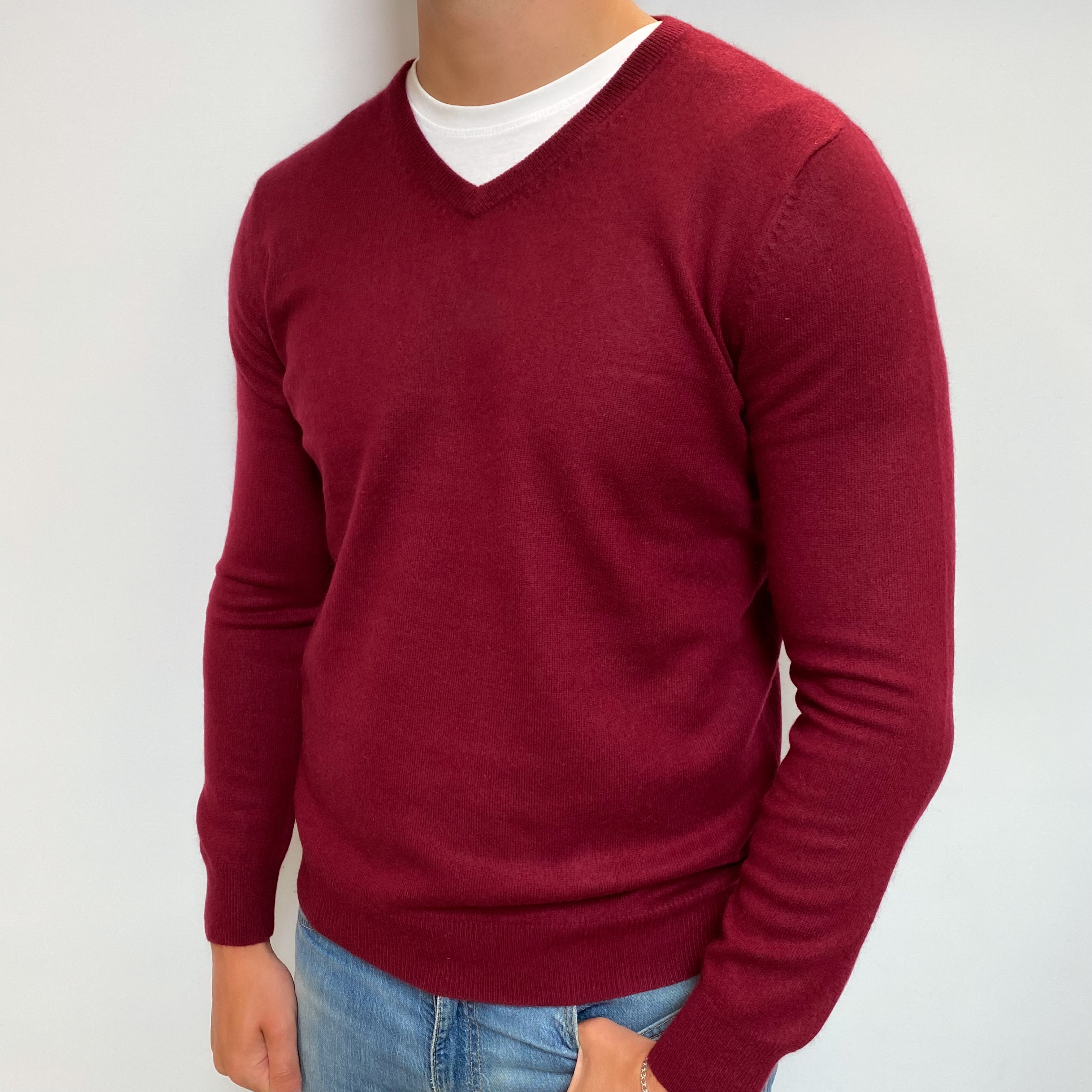 Men's Wine Red Cashmere V Neck Jumper XL