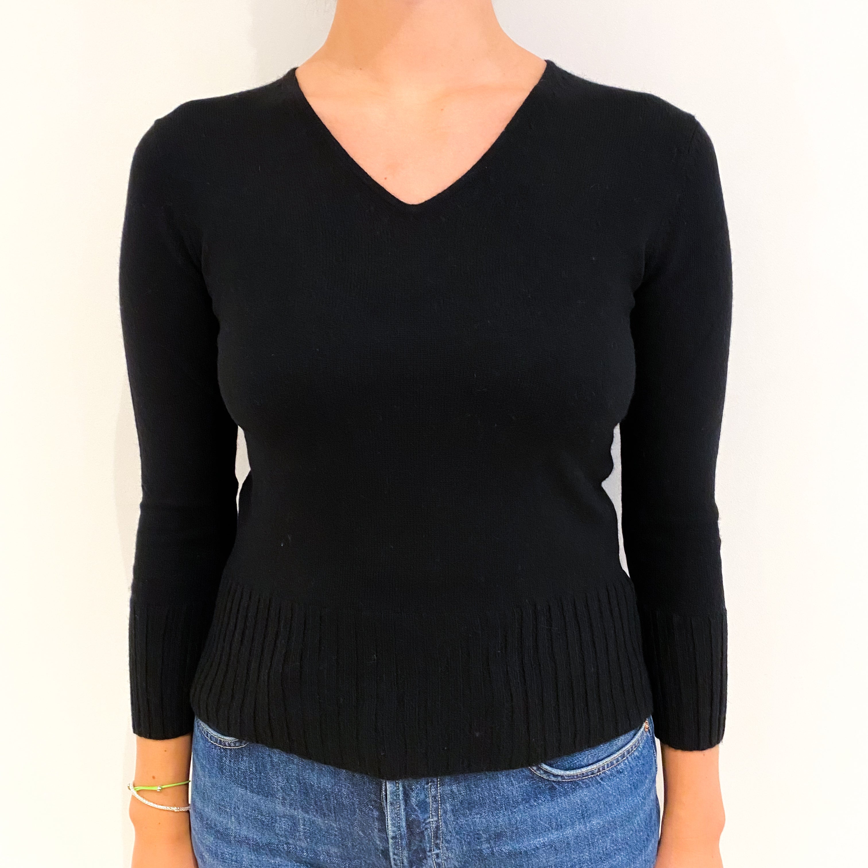 Black 3/4 Sleeved Cashmere V-Neck Jumper Small