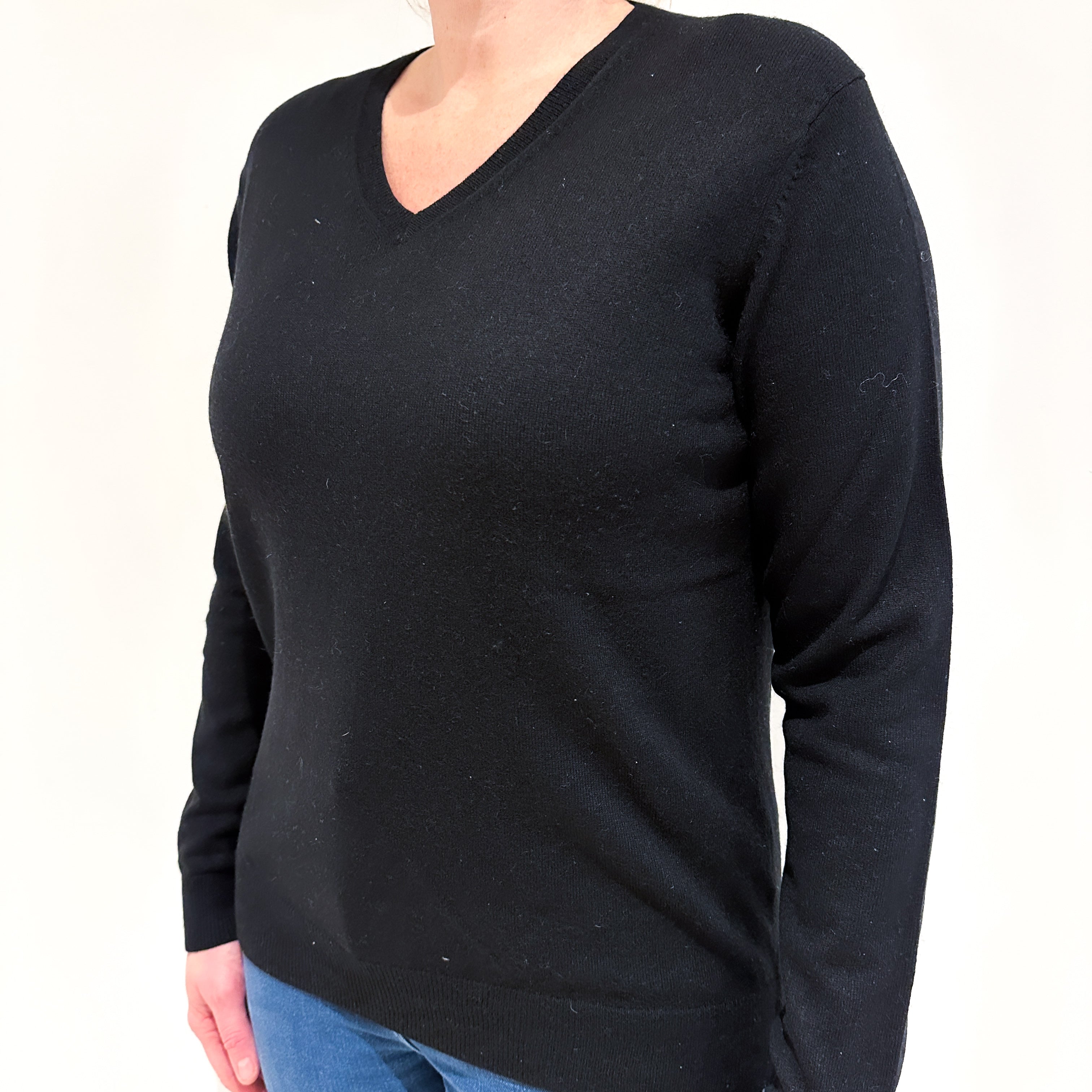 Black Cashmere V Neck Jumper Large