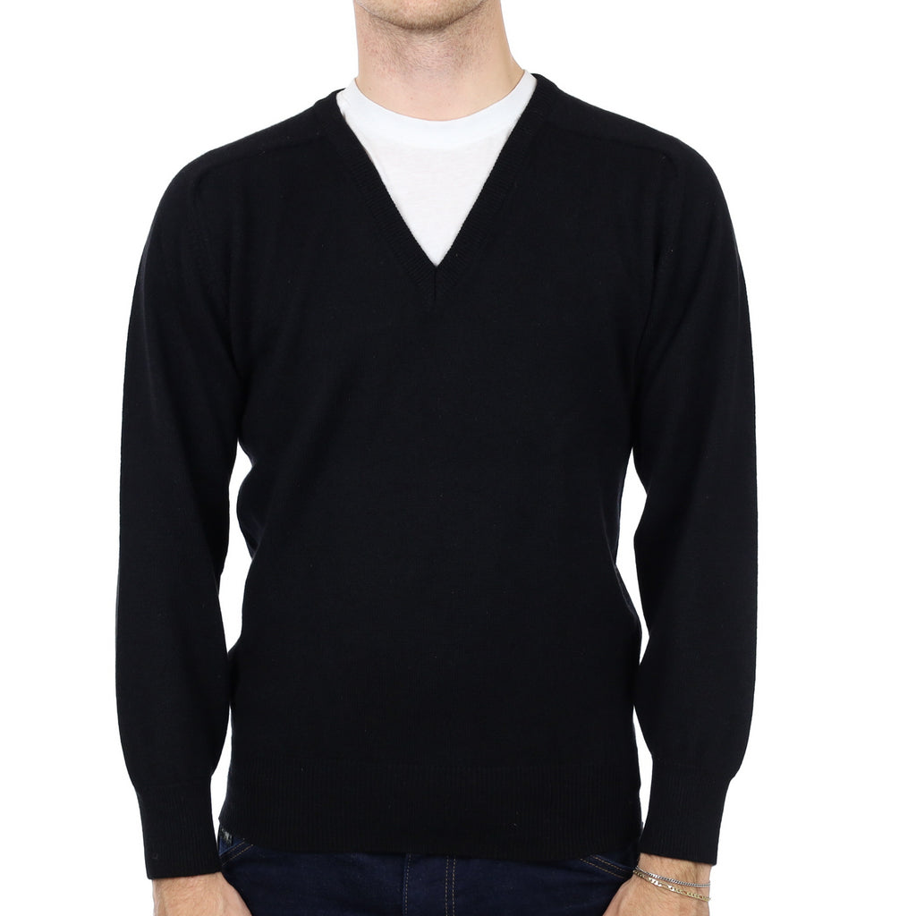 Men's Black Cashmere V Neck Jumper Medium