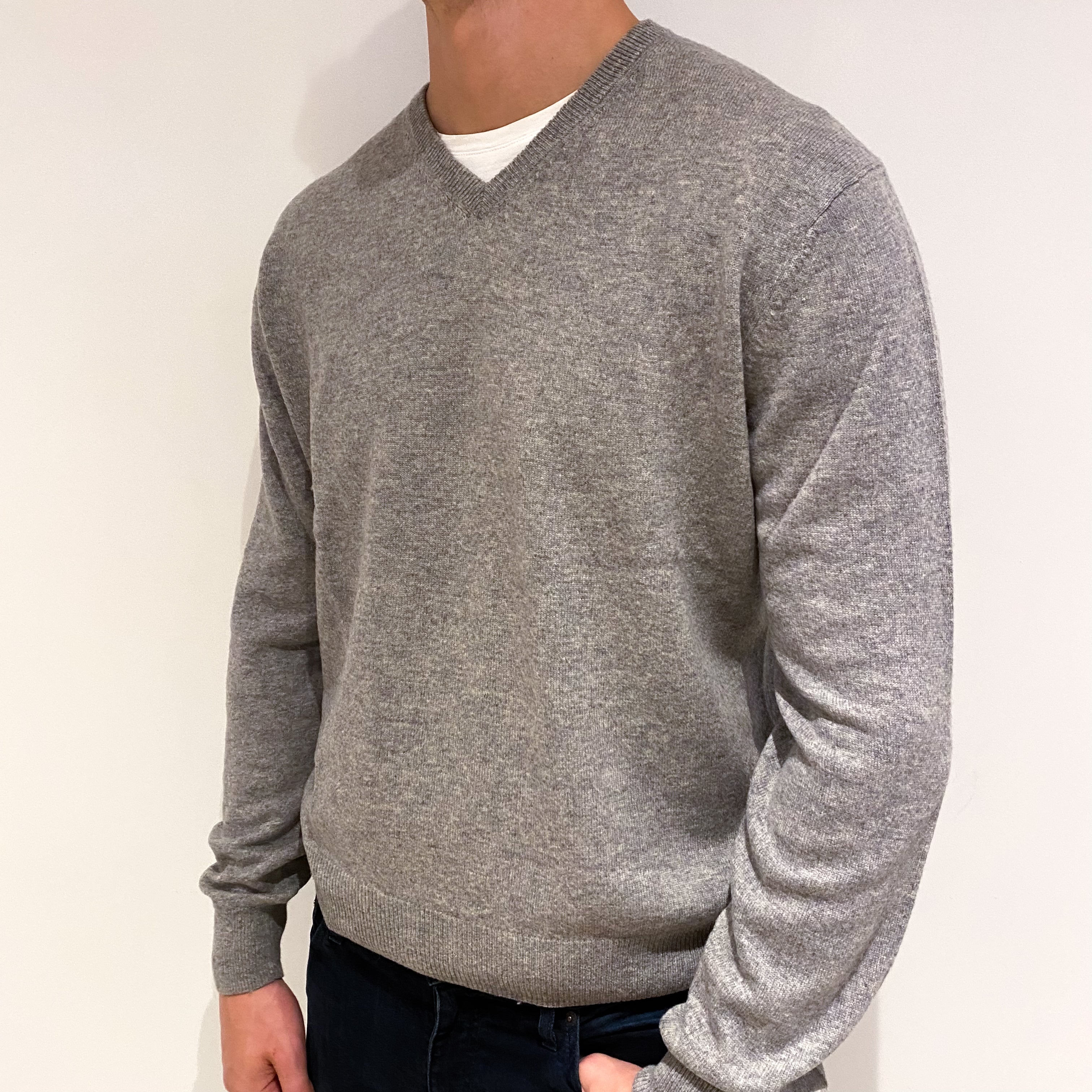 Men's Smoke Grey Lightweight Cashmere V-Neck Jumper Extra Large