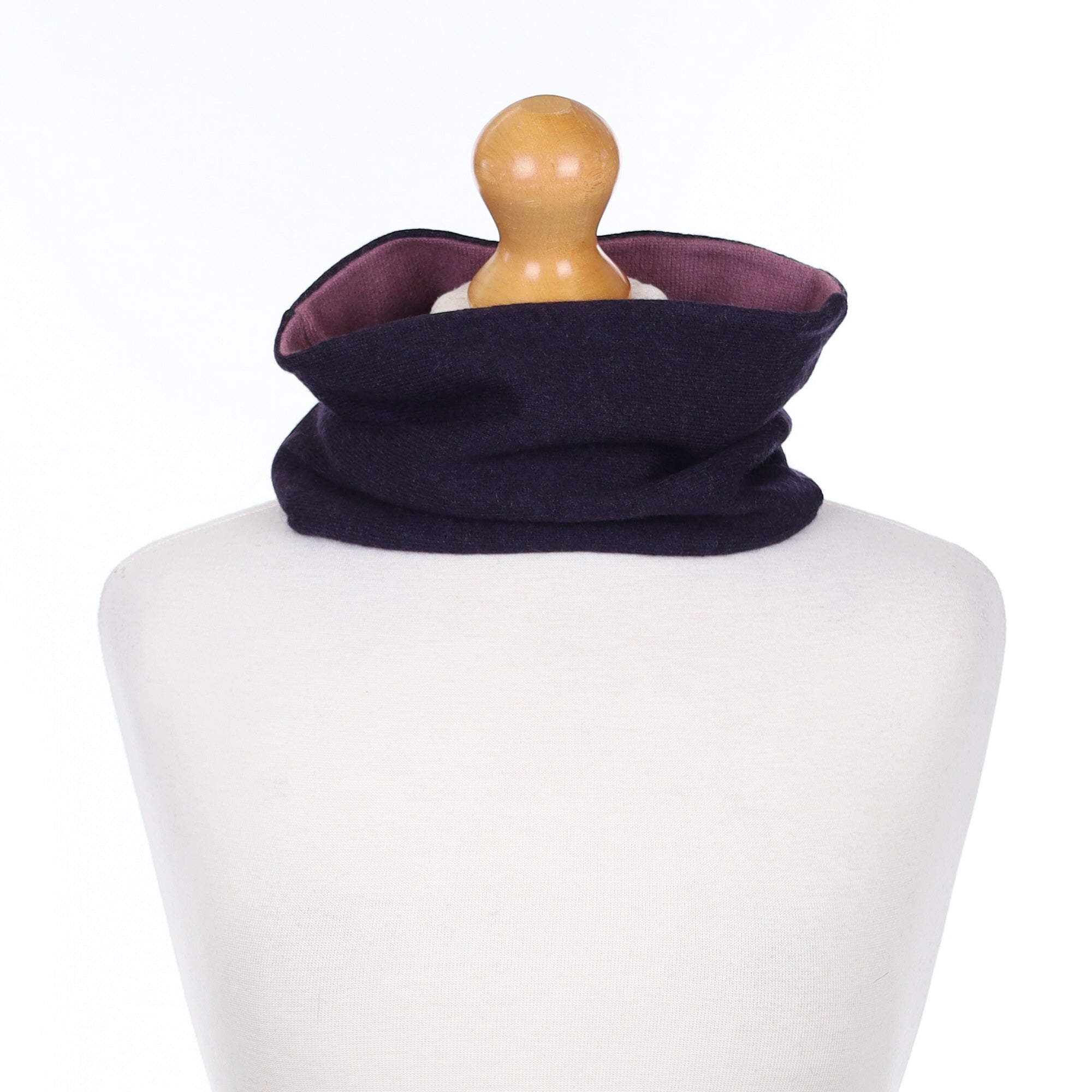Men’s Deep Purple and Heather Neck Warmer