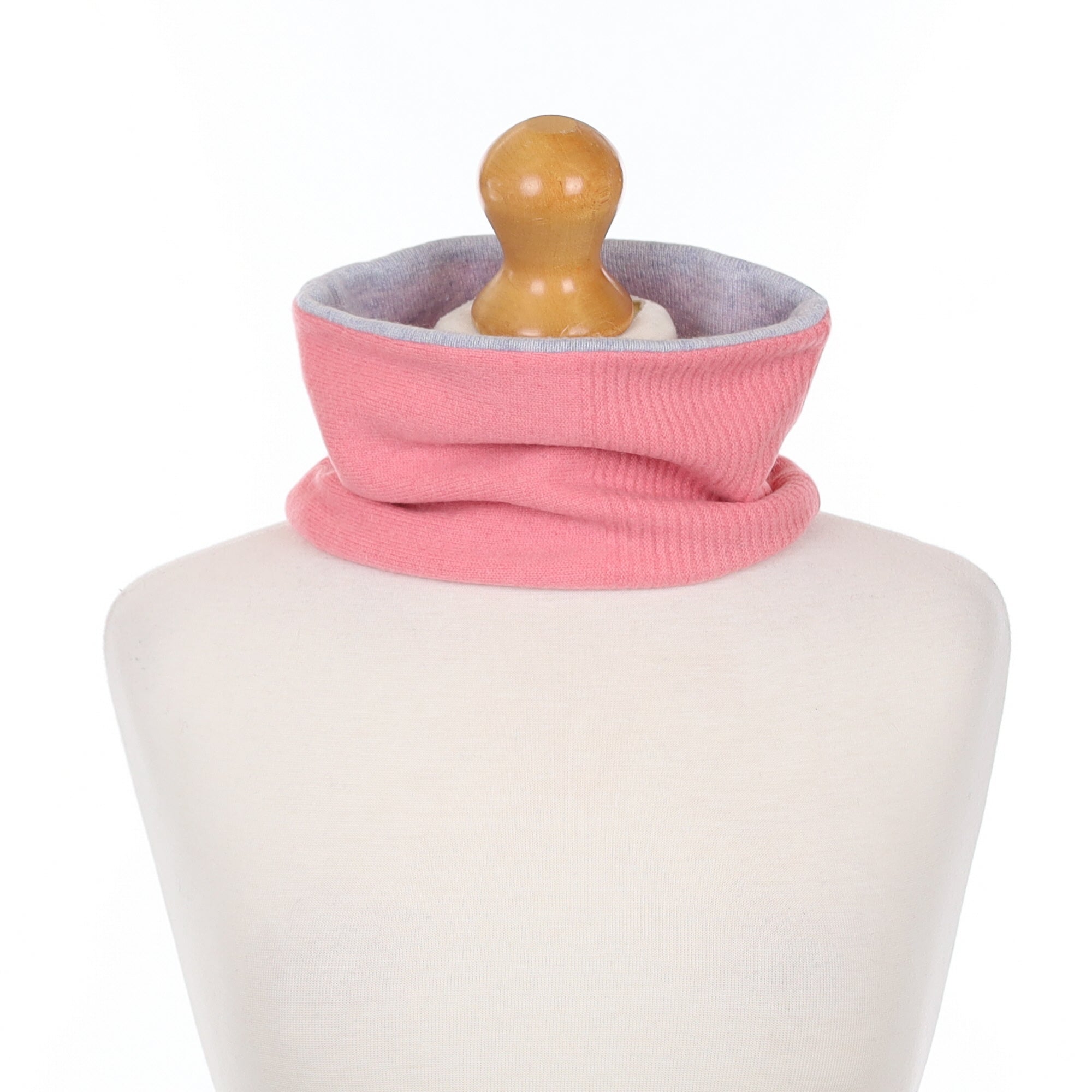 Bubblegum Pink Textured and Sky Blue Neck Warmer