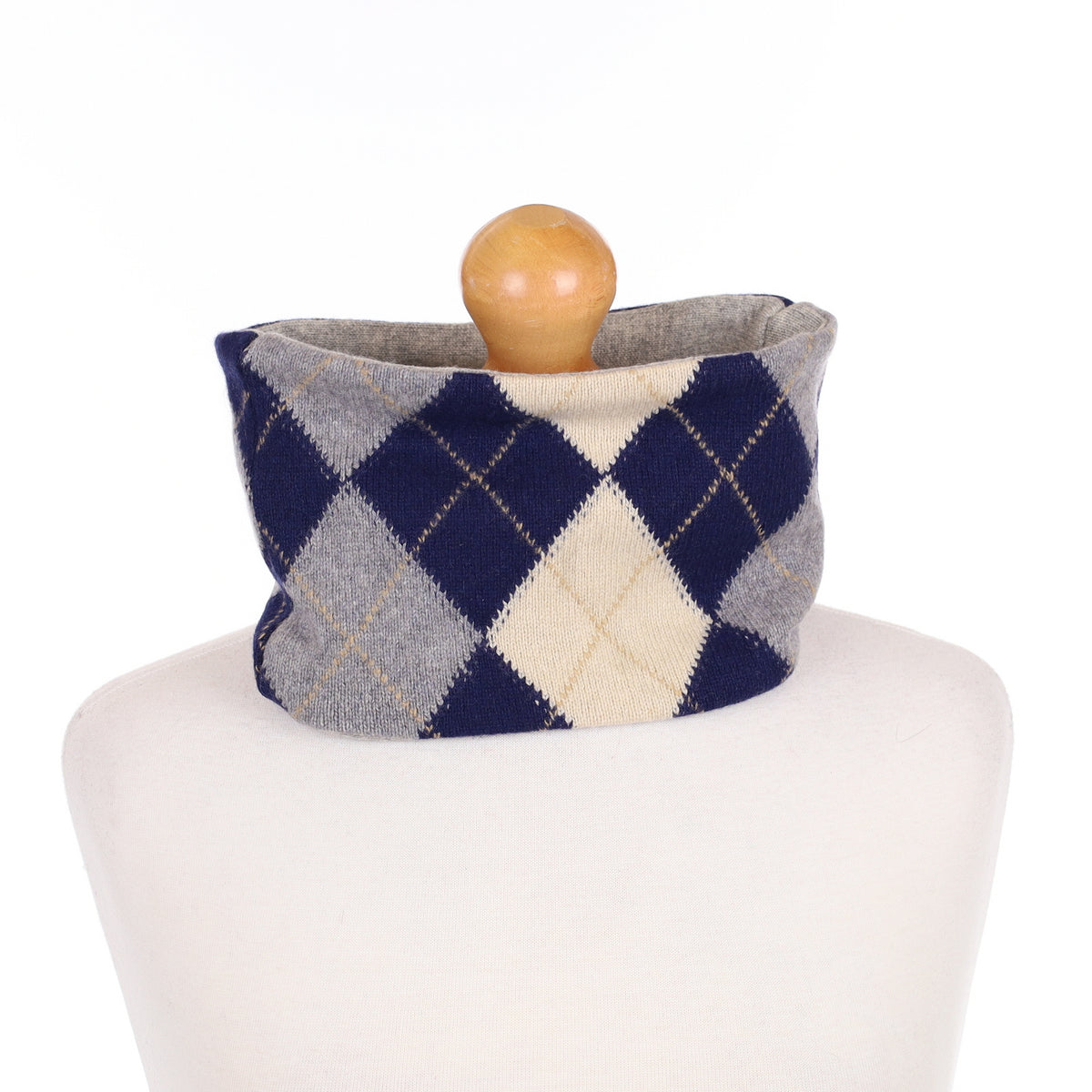 Grey Blue and Cream Argyle Patterned Neck Warmer