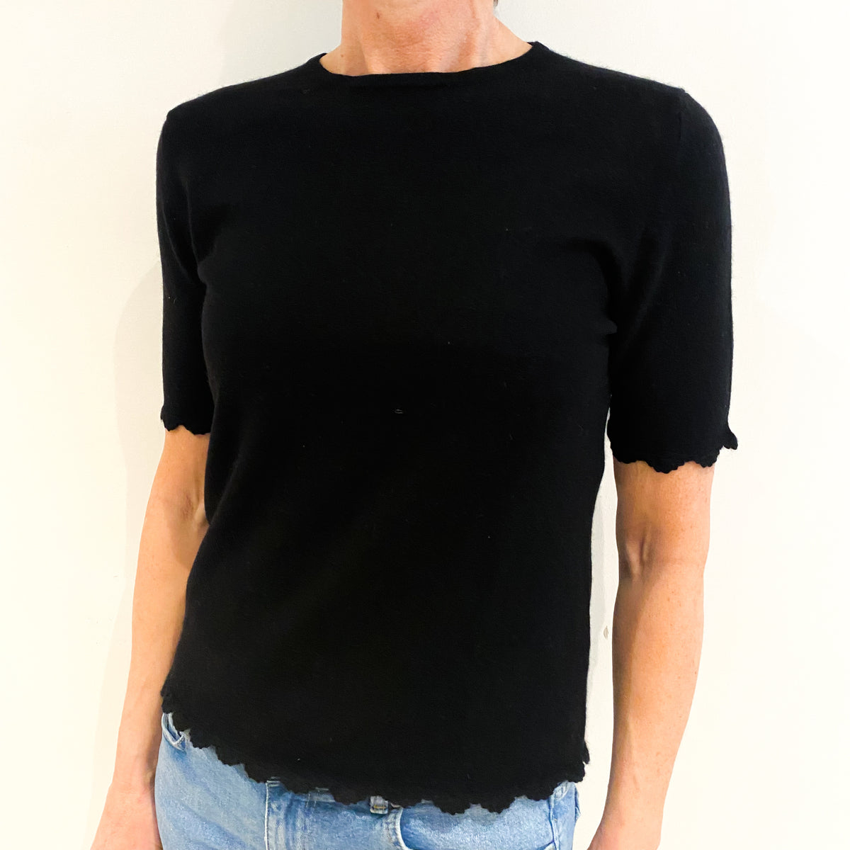 Black Cashmere Crew Neck Short Sleeved Jumper Small