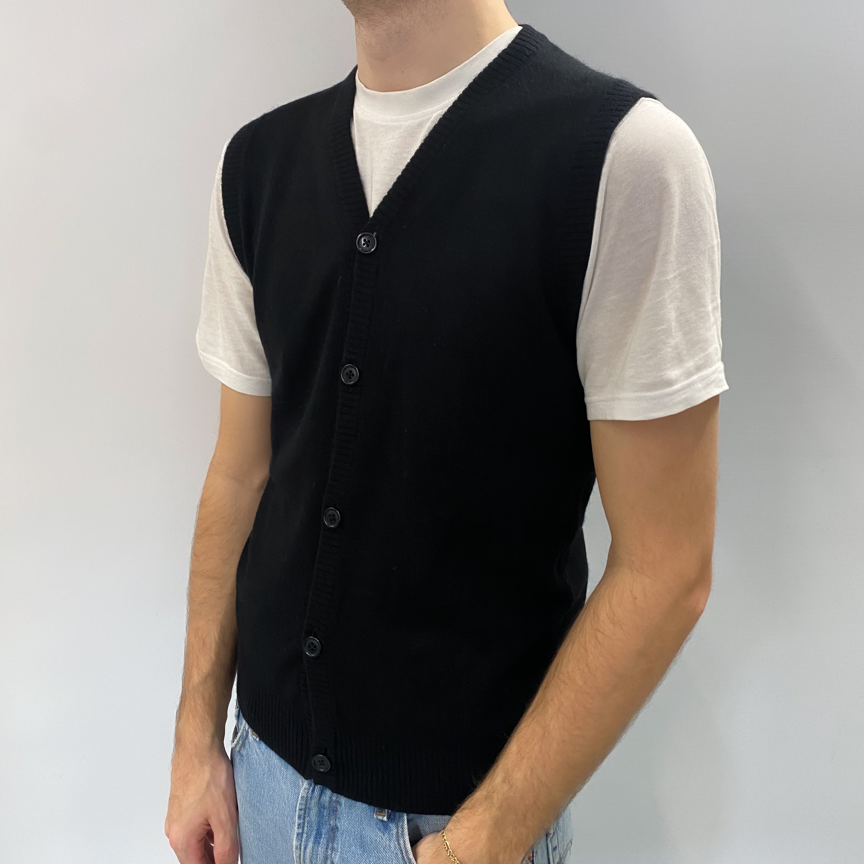 Men's Black Cashmere V Neck Sleeveless Cardigan Medium