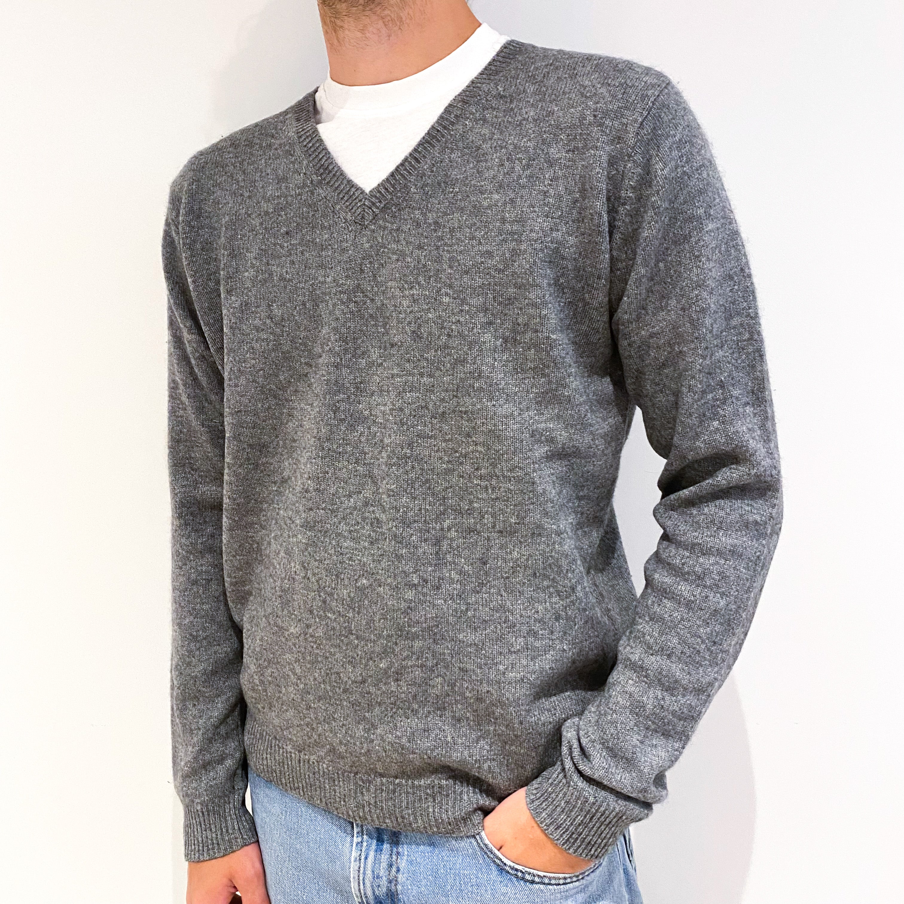 Men's Ash Grey Heavy Knit Cashmere V-Neck Jumper Medium