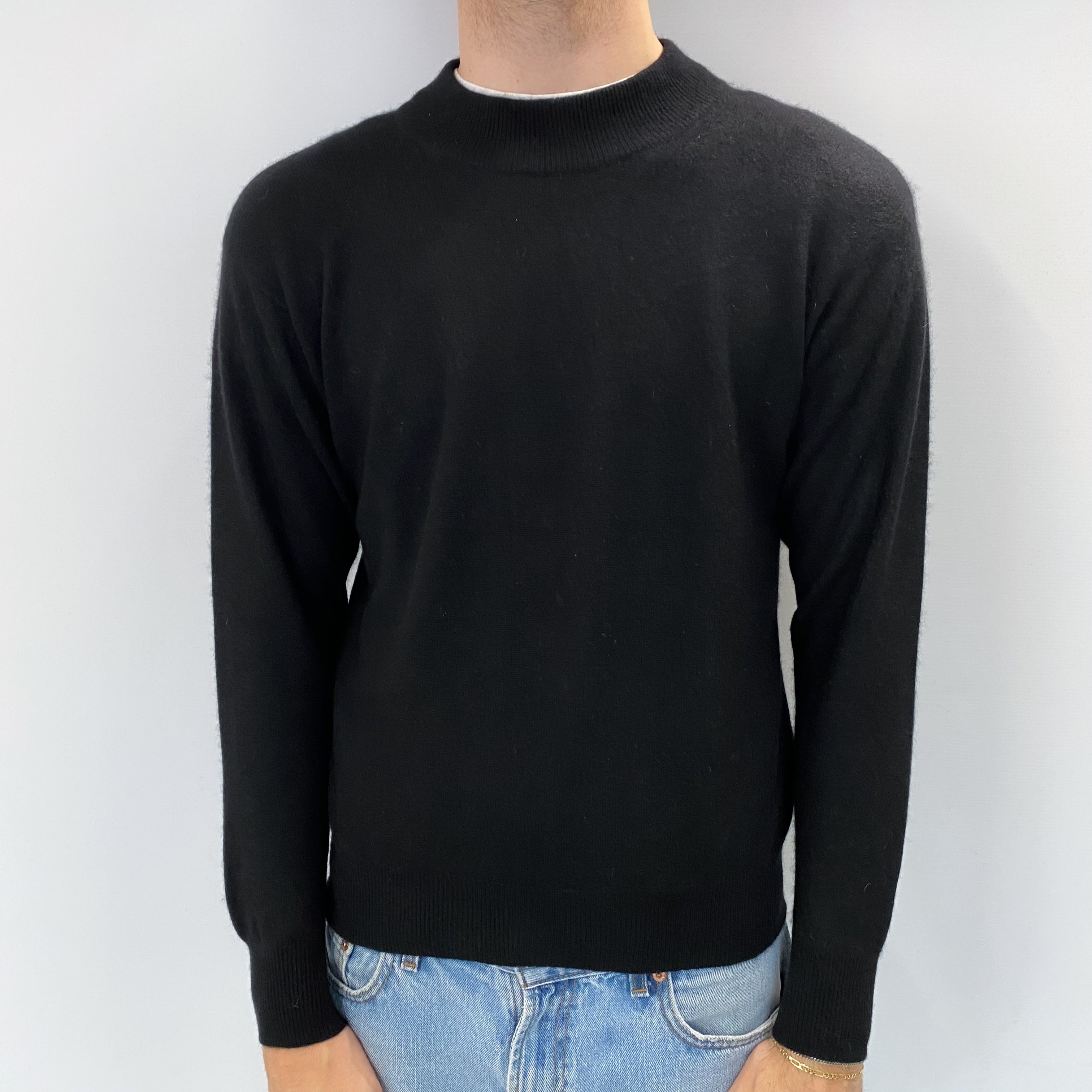 Men's Black Cashmere Low Turtle Neck Jumper Medium