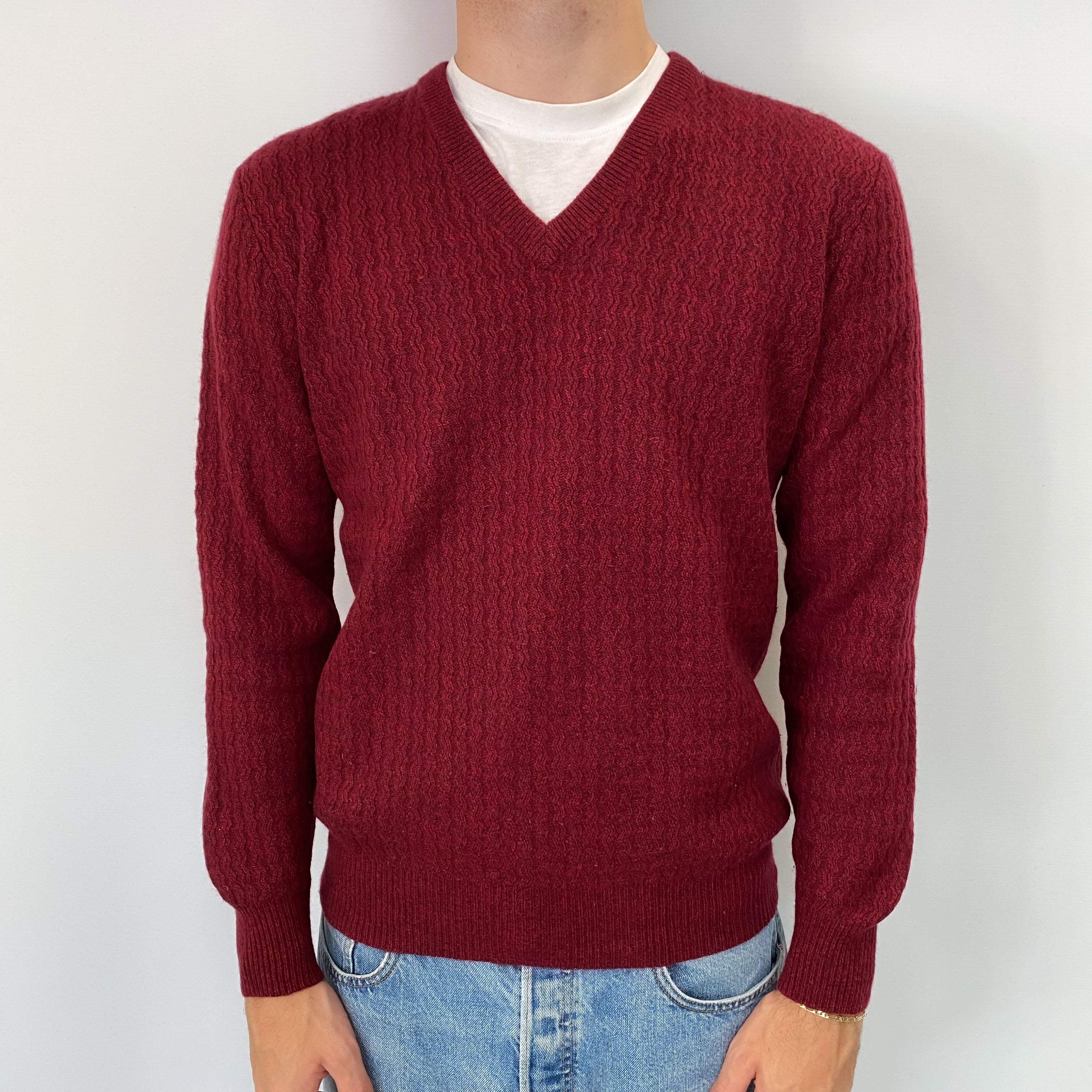 Men's Burgundy Cashmere V Neck Jumper Medium