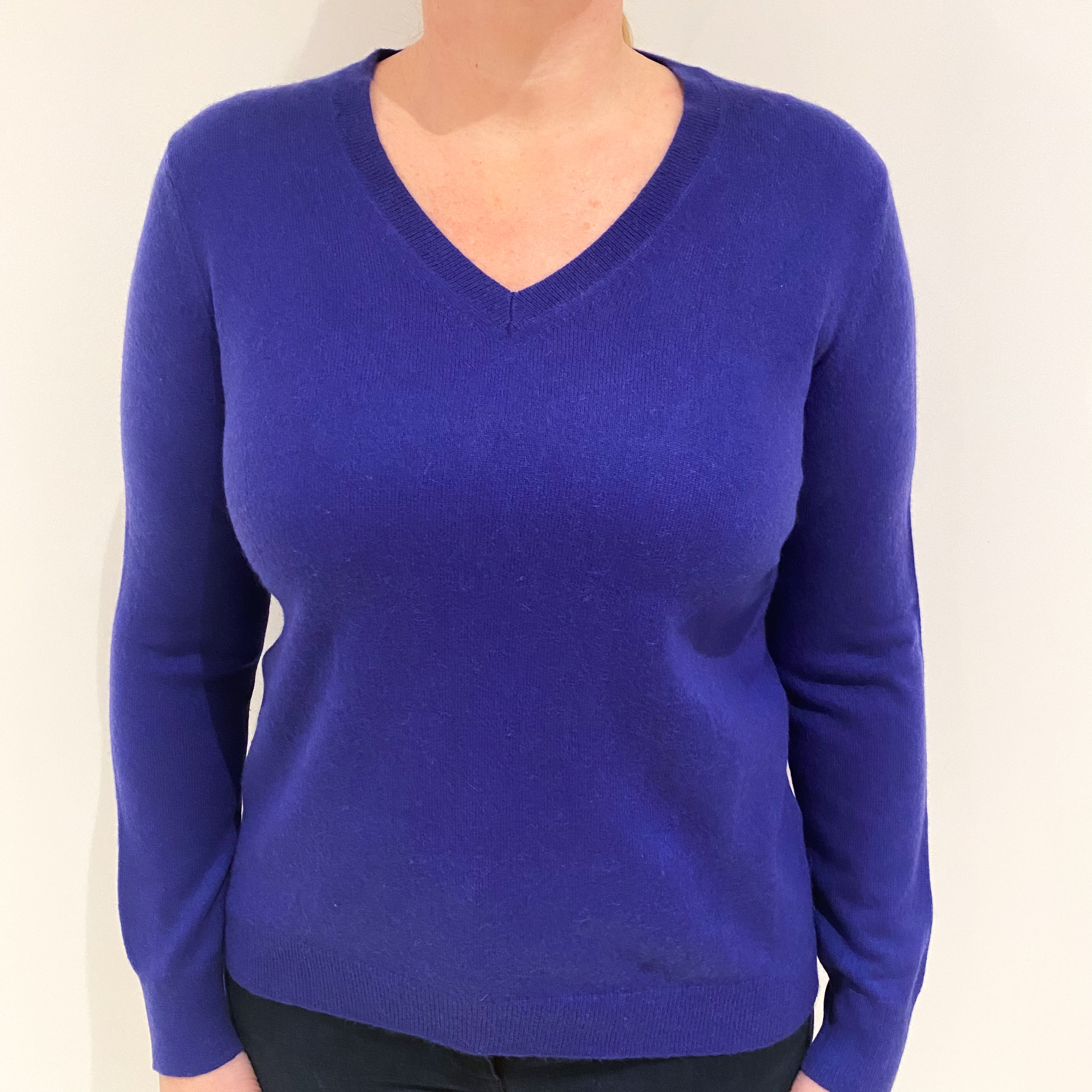 Pansy Purple Cashmere V Neck Jumper Large