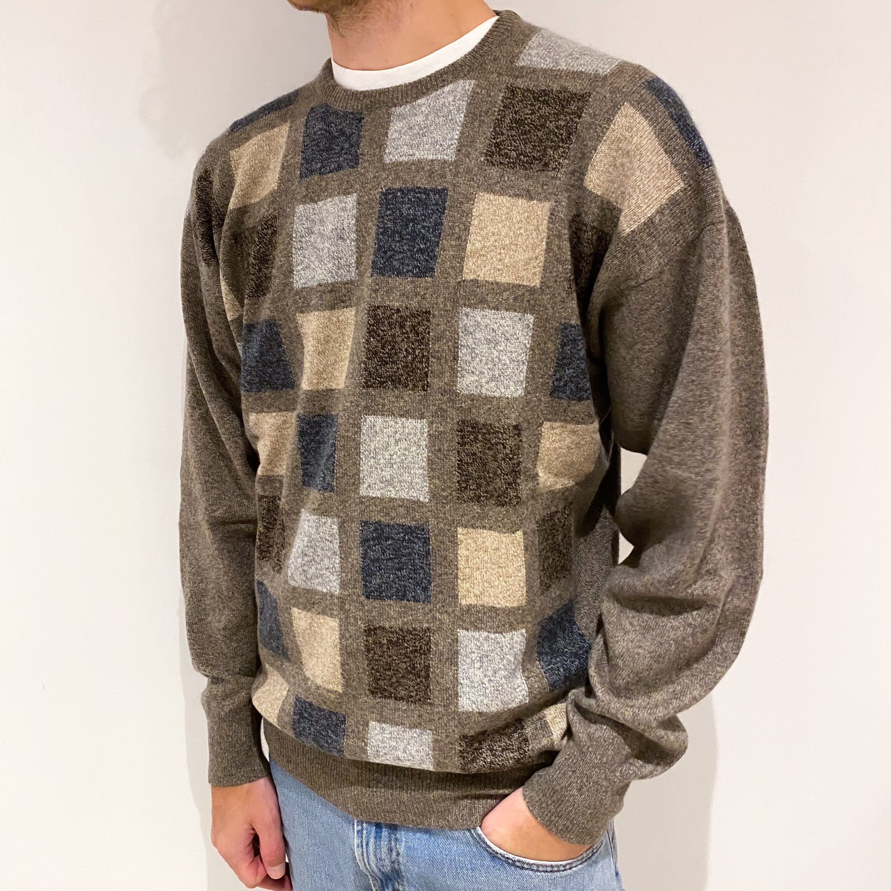 Men's Scottish Brown Checked Cashmere Crew Neck Jumper Large