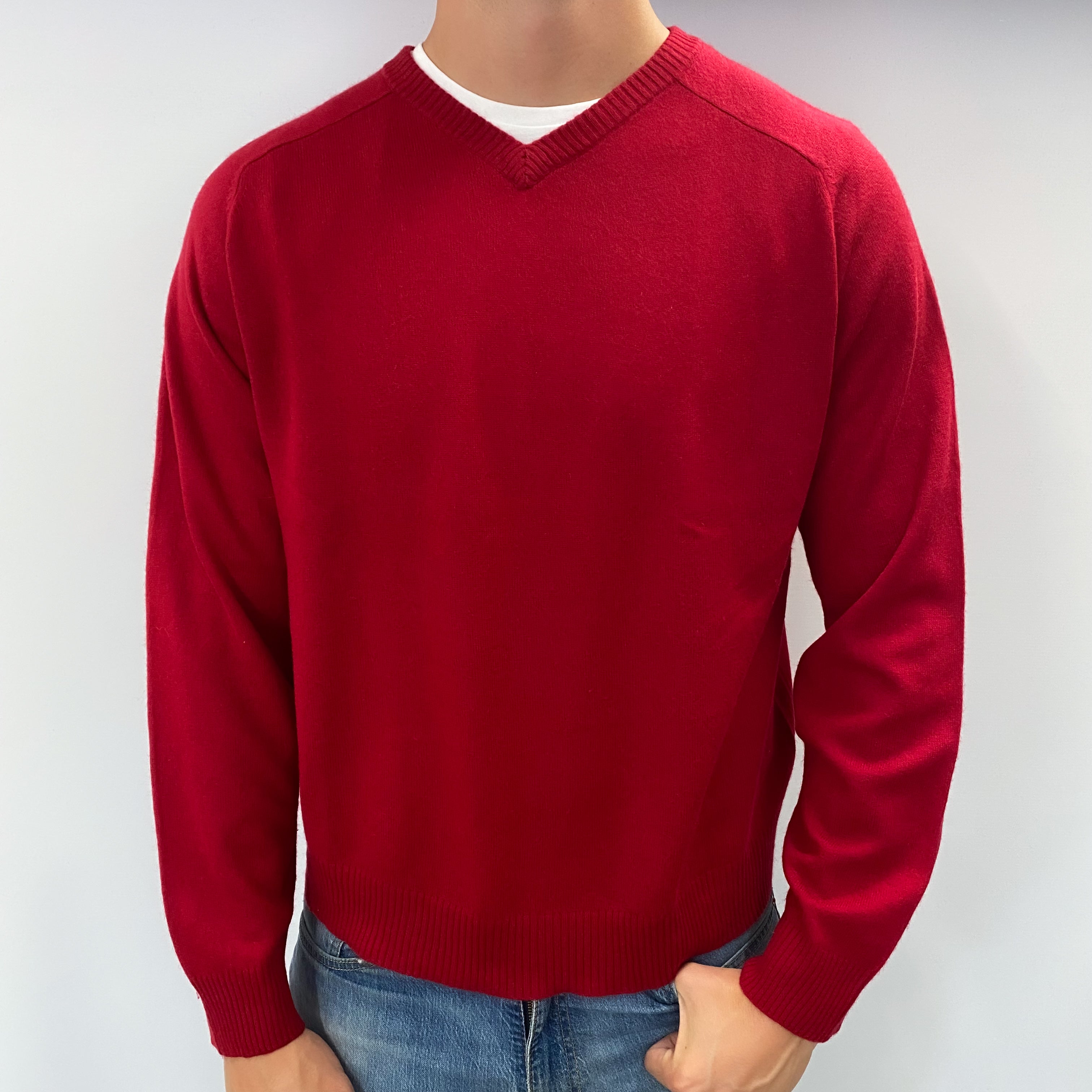 Men's Scarlet Red Cashmere V Neck Jumper XL