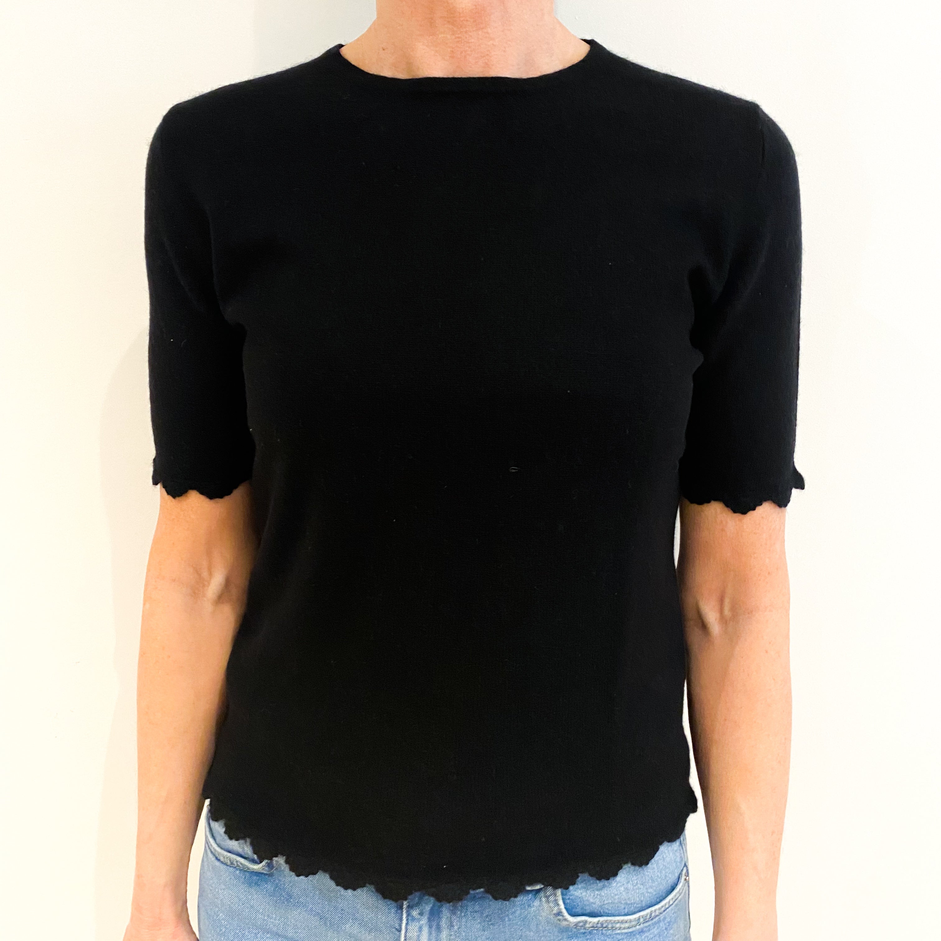 Black Cashmere Crew Neck Short Sleeved Jumper Small