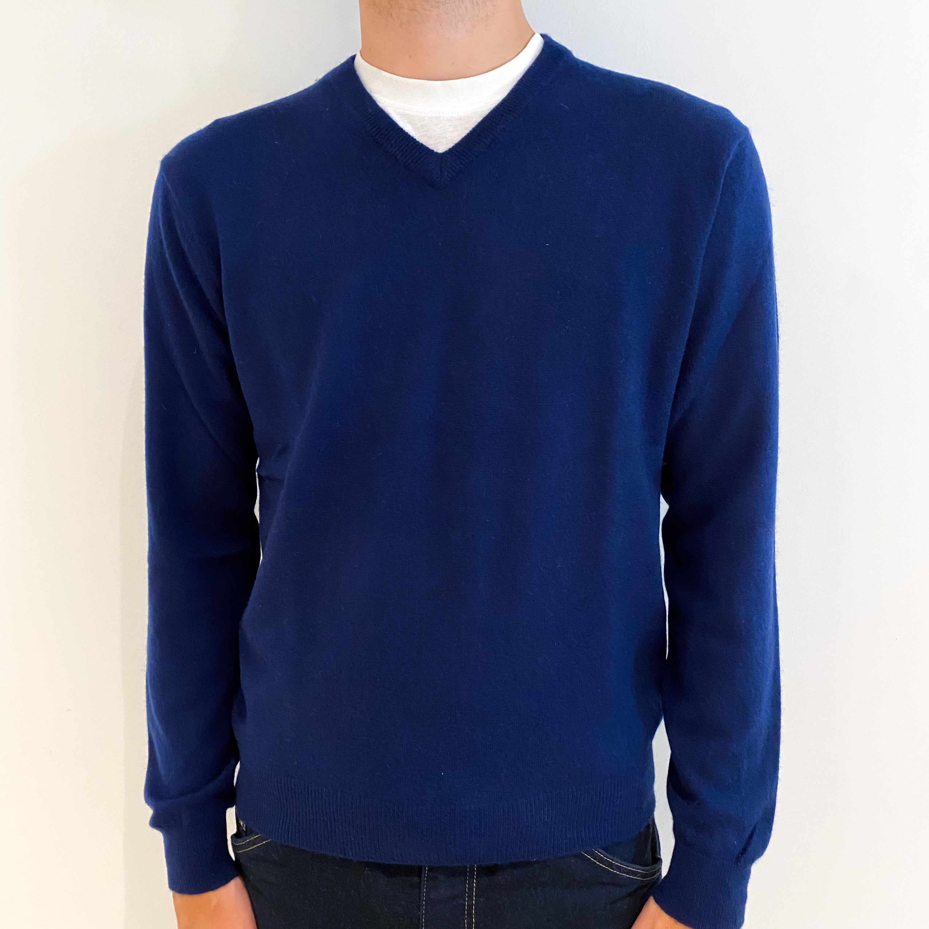 Men's  Midnight Navy Blue Cashmere V-Neck Jumper Medium