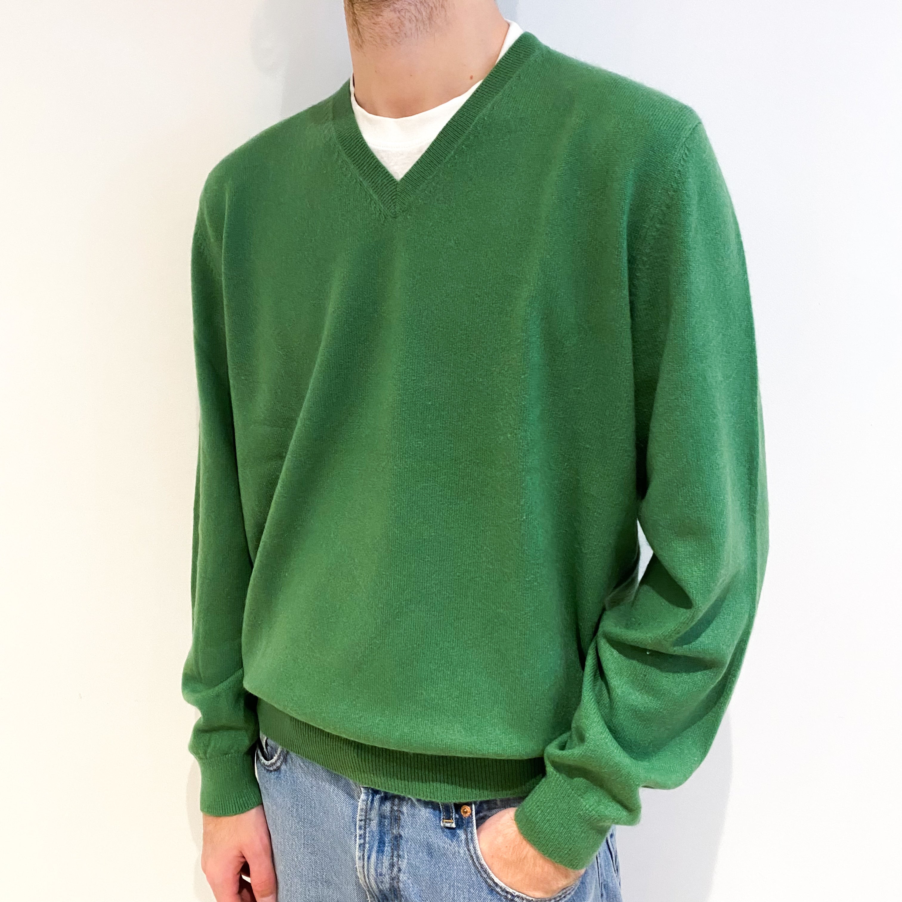 Men's Fern Green Cashmere V Neck Jumper Large