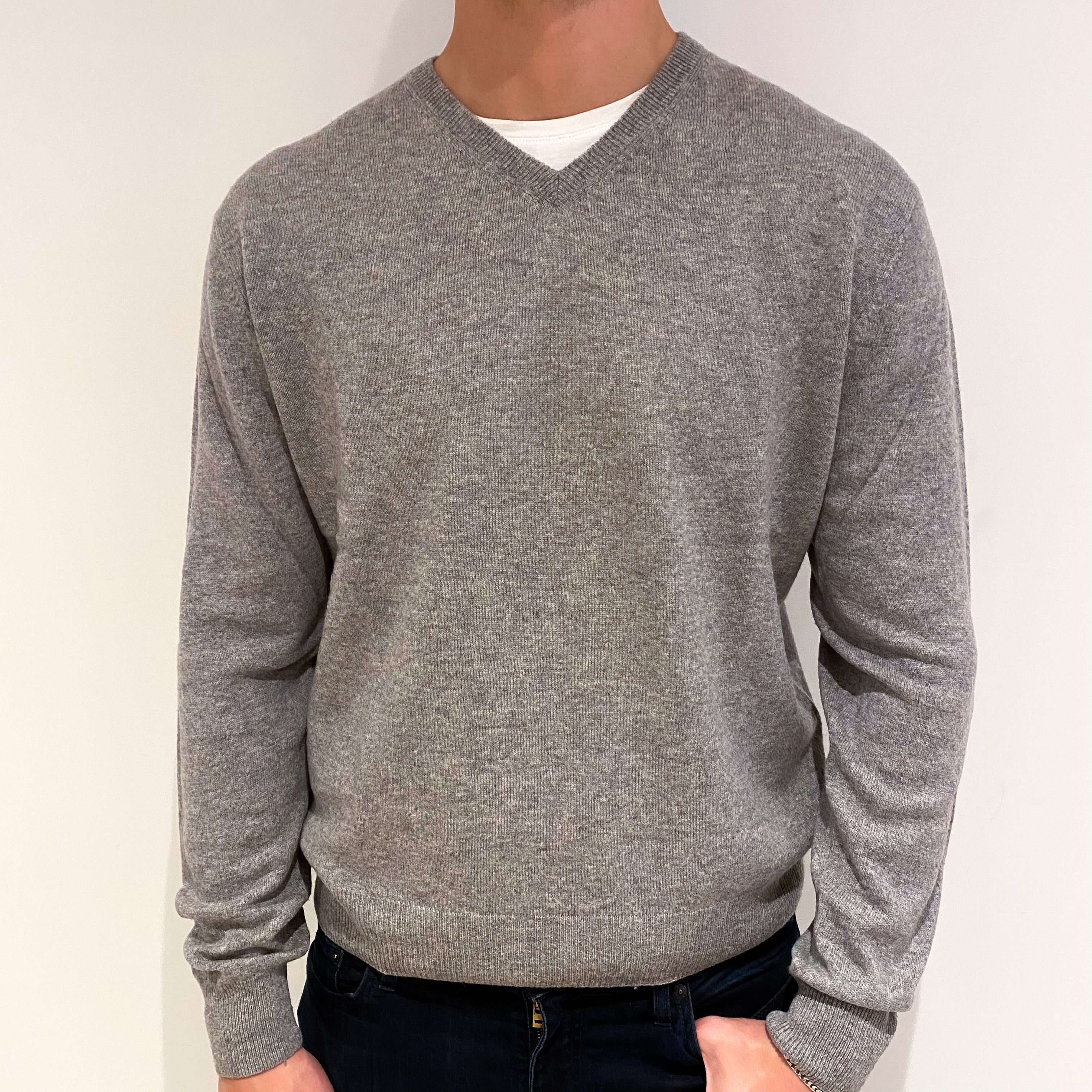 Men's Smoke Grey Lightweight Cashmere V-Neck Jumper Extra Large