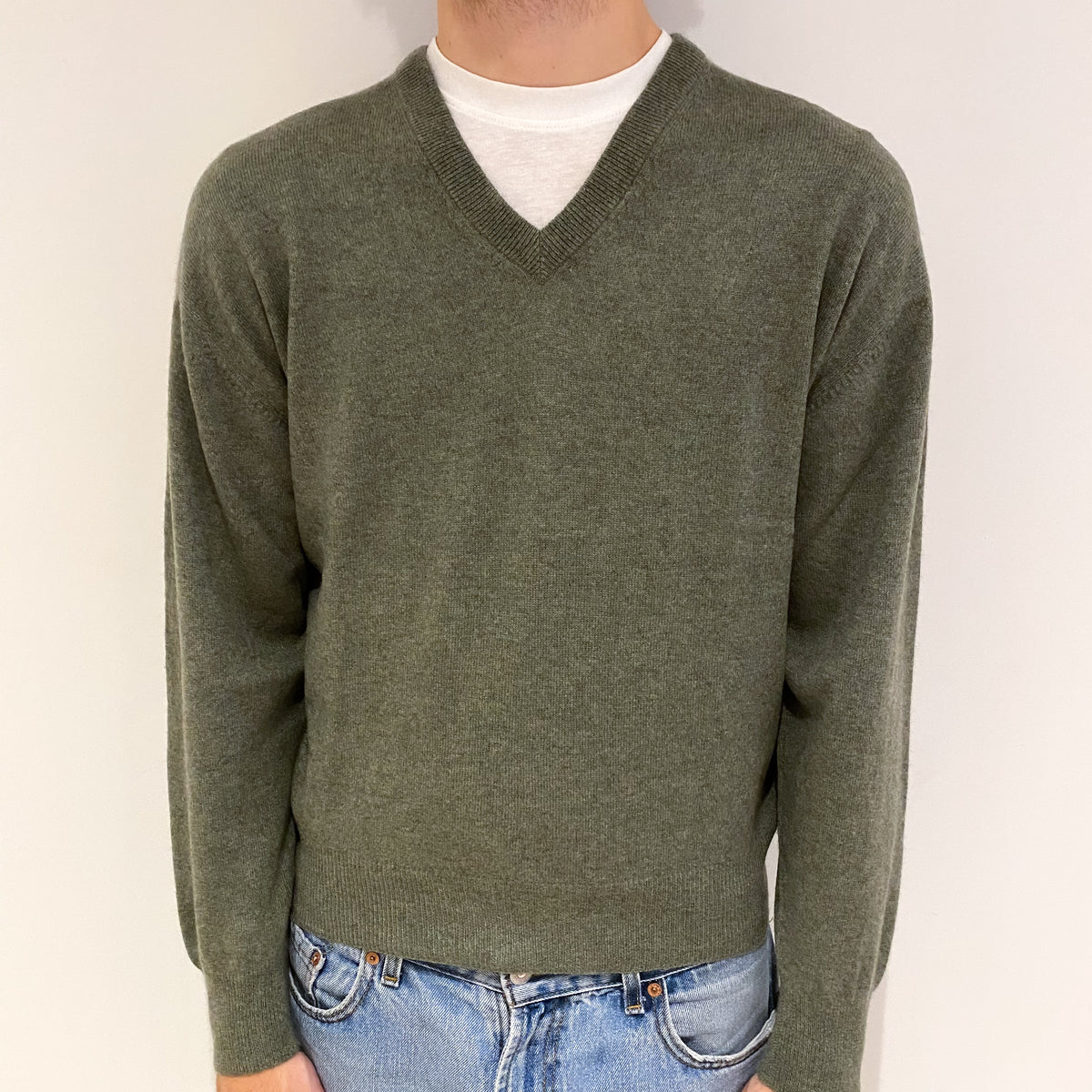 Men's Light Khaki Green Cashmere V Neck Jumper Medium