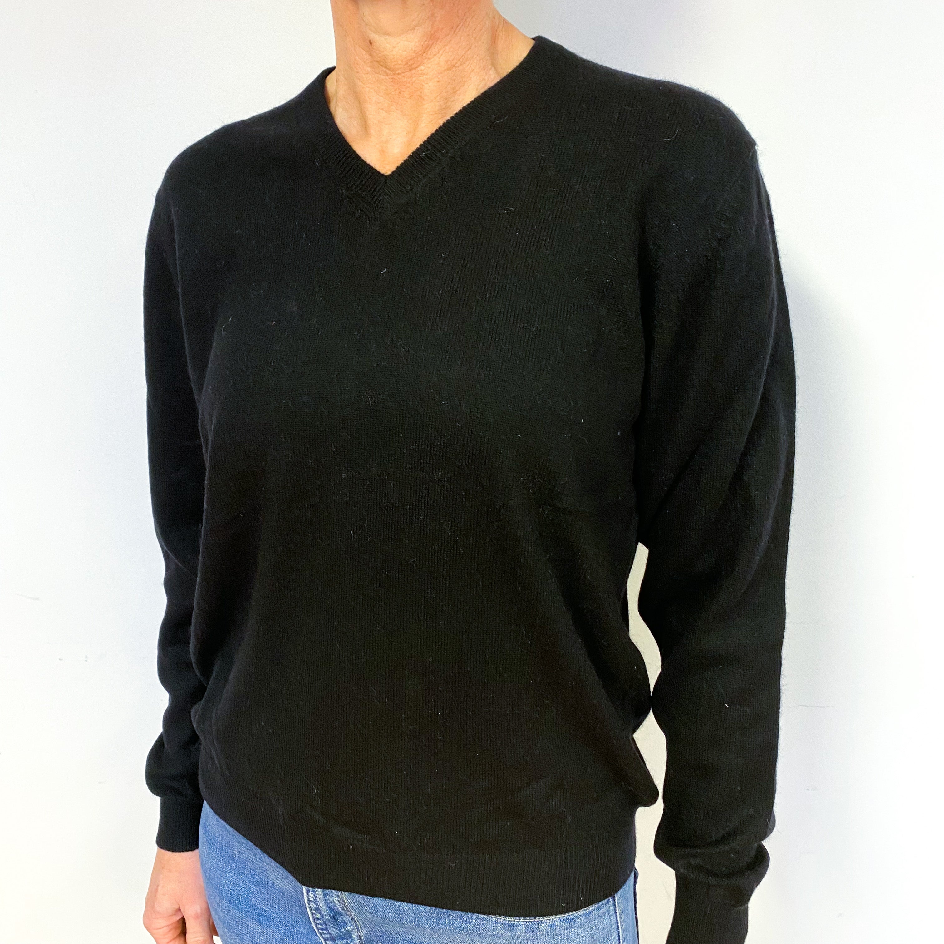 Black Cashmere V-Neck Jumper Medium