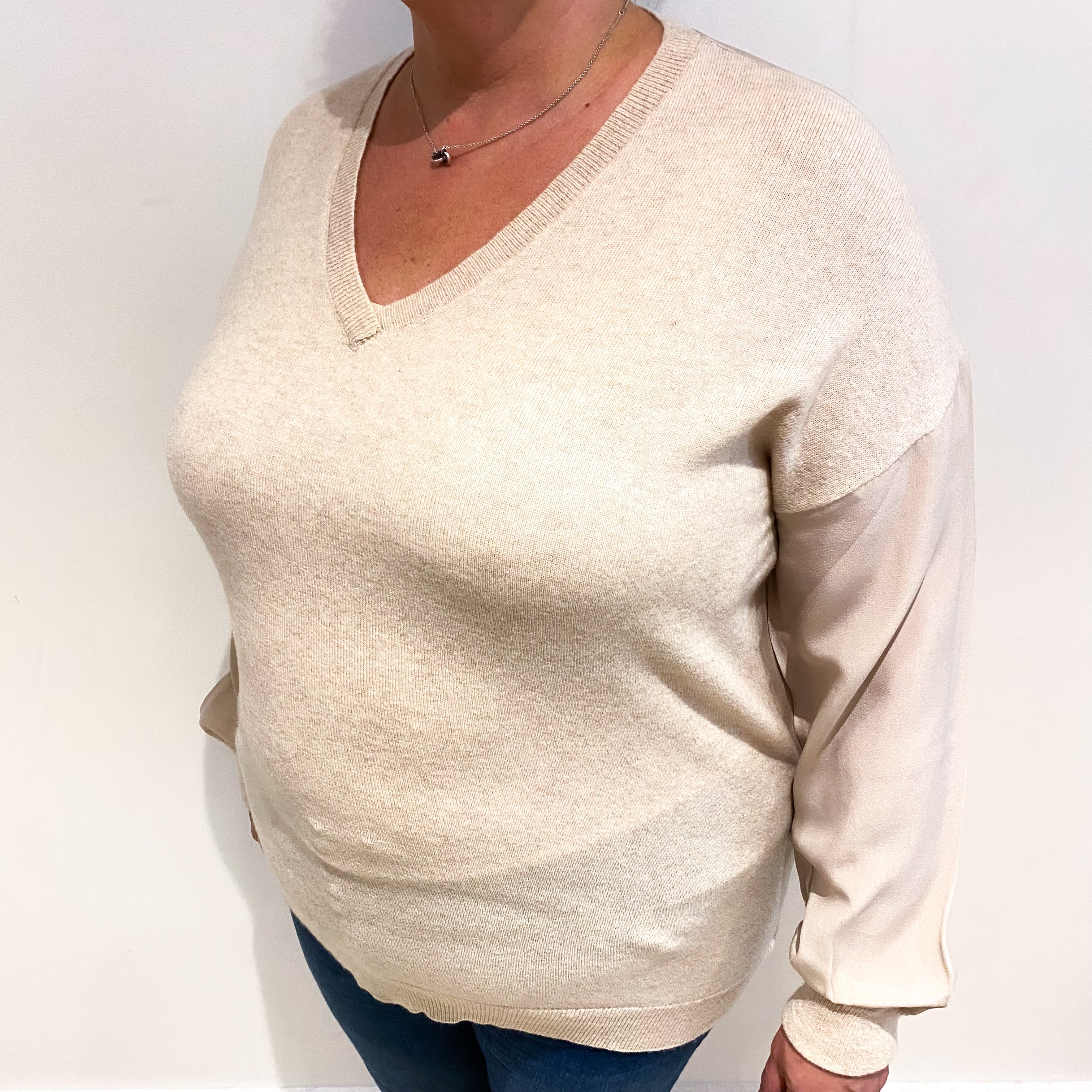Magaschoni Oatmeal Cashmere and Silk V Neck Jumper Extra Large