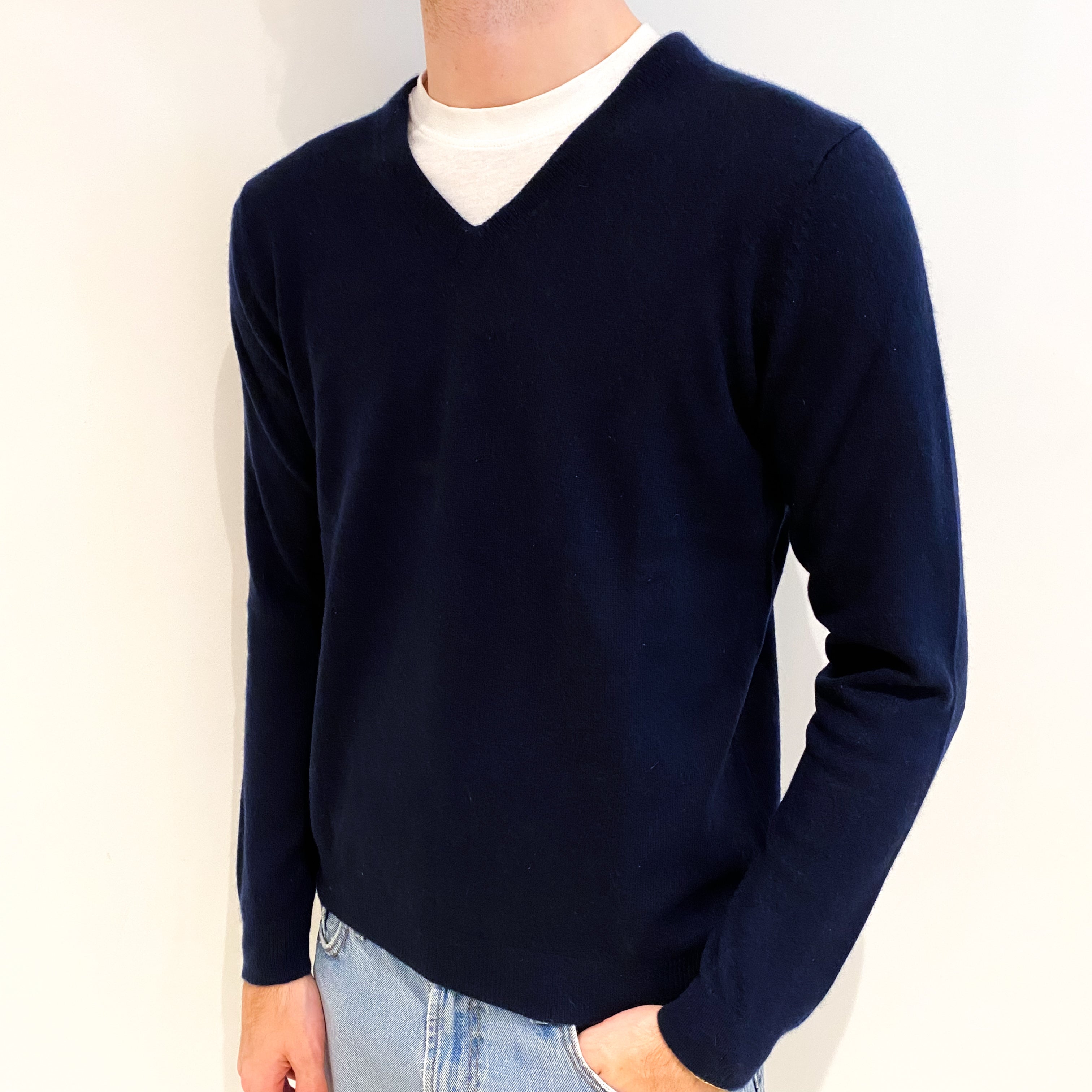 Men's Navy Blue Cashmere V Neck Jumper Medium