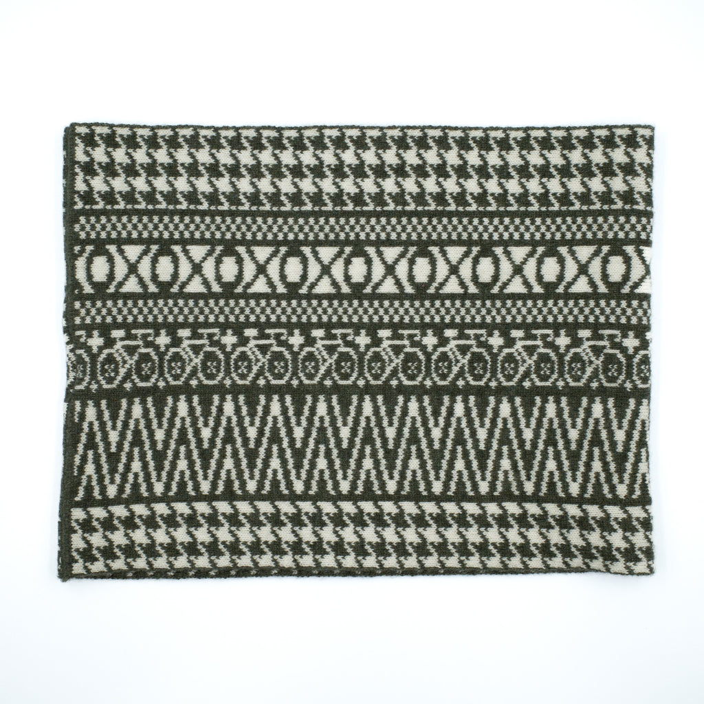 Brand New Fair Isle Neck Warmer in Green and Winter White