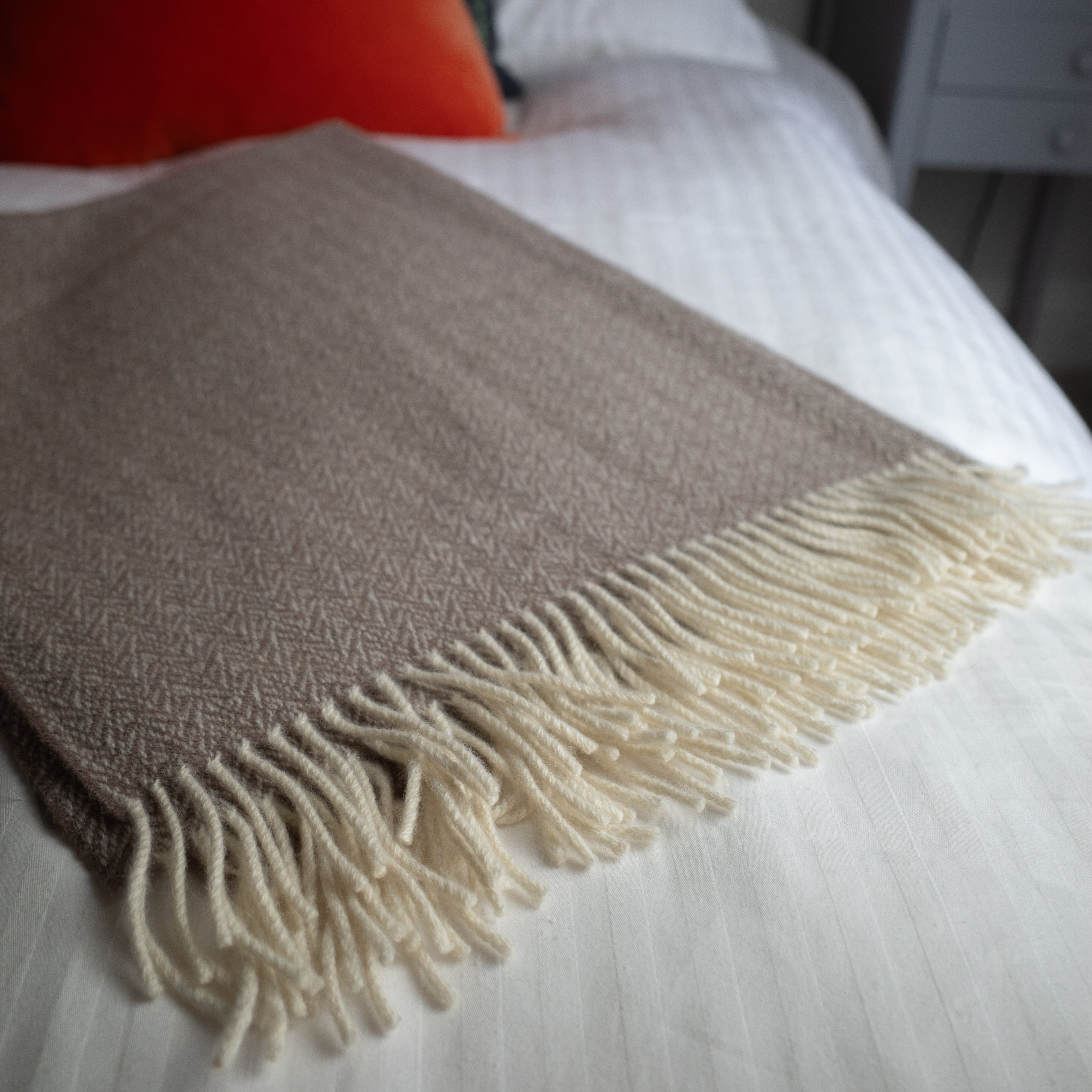 Brand New English Mink Patterned Luxury Woven Cashmere Cot Blanket