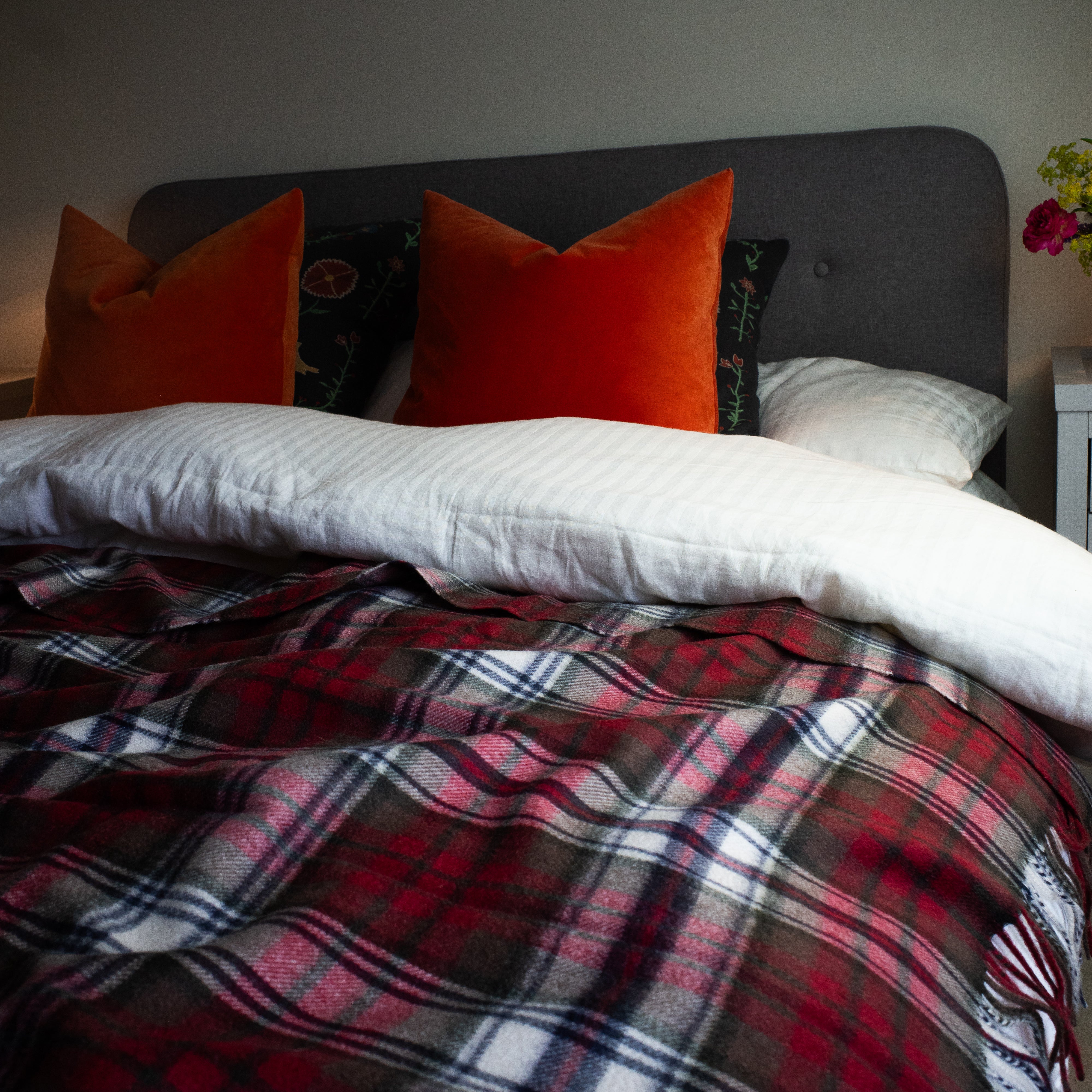 Brand New English Crimson and Green Plaid Luxury Woven Cashmere Blanket