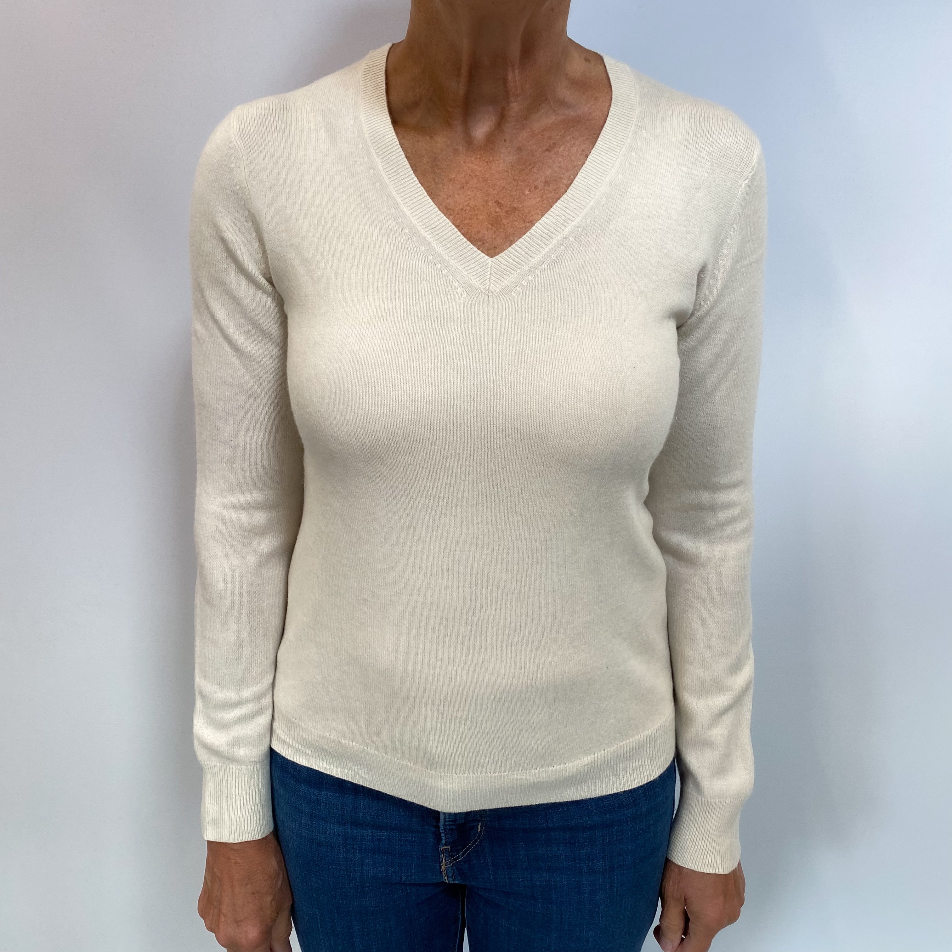 Vanilla Cream Cashmere V Neck Jumper Medium