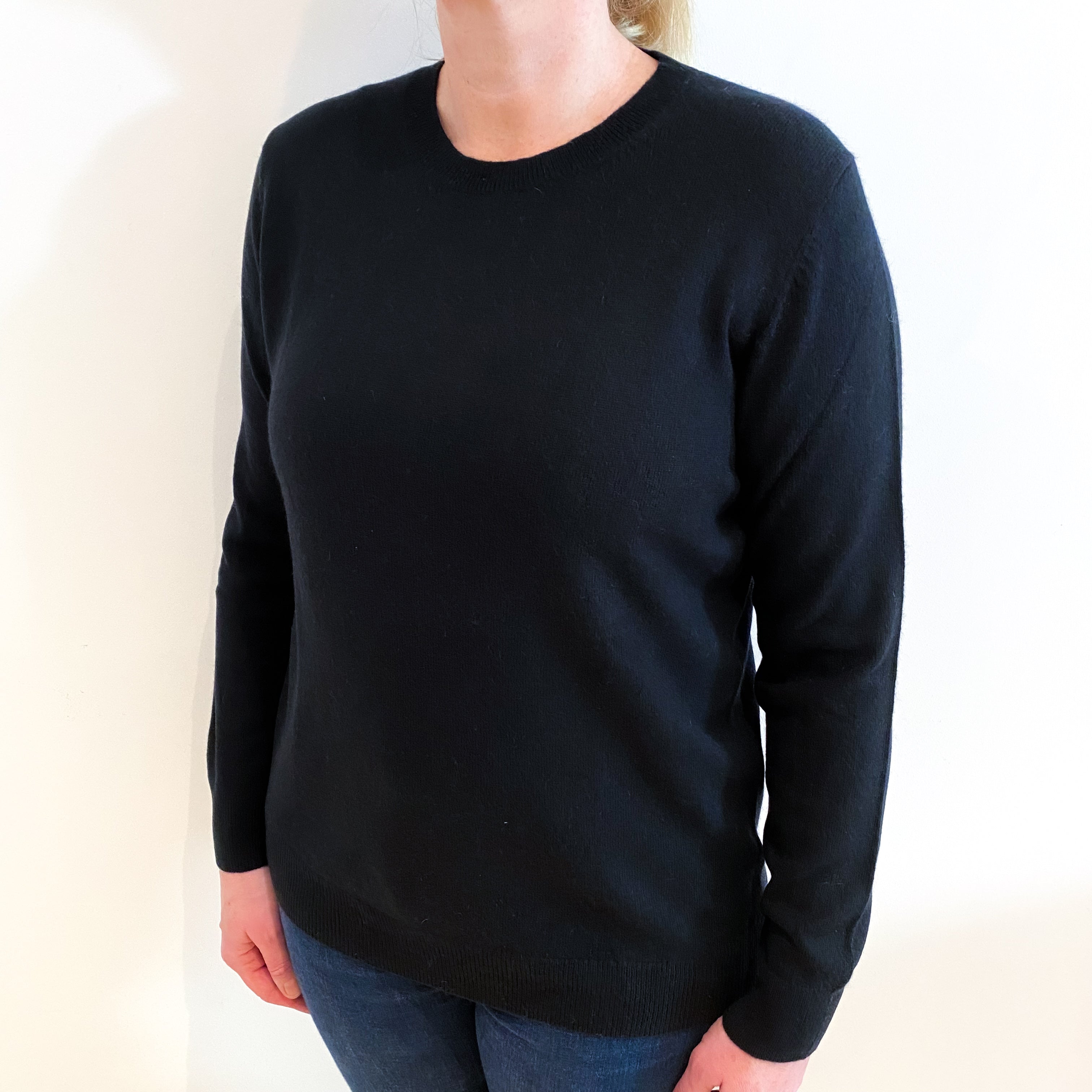 Black Cashmere Crew Neck Jumper Large