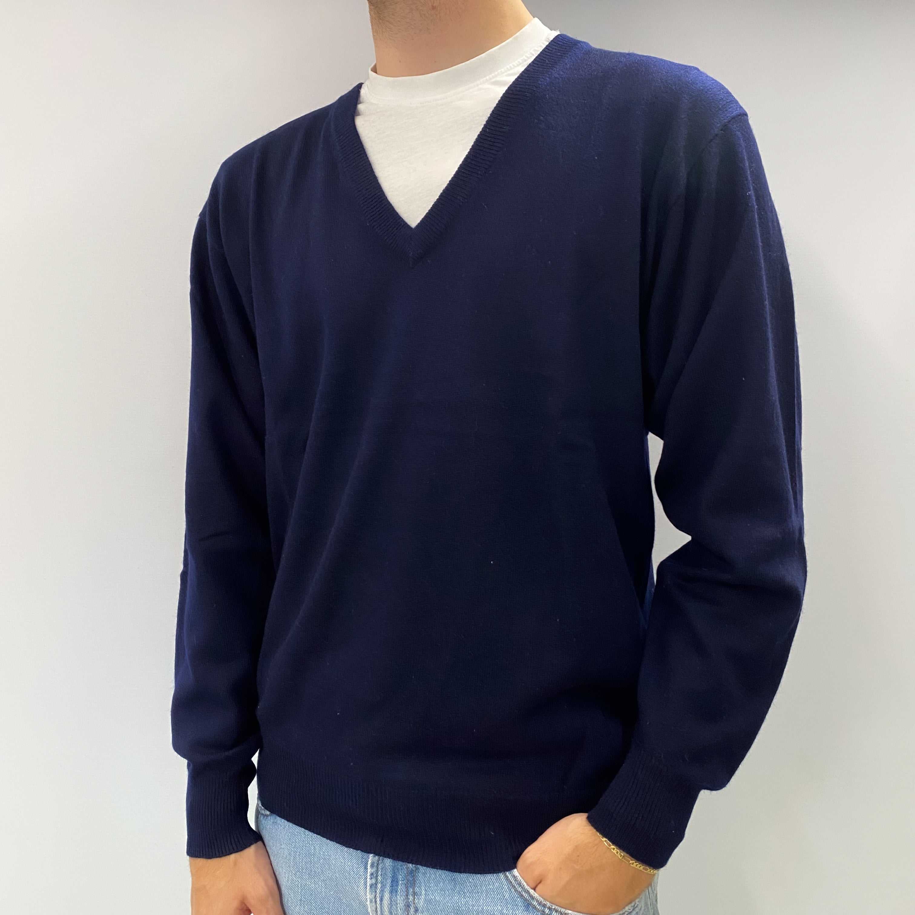 Men's Navy Blue Cashmere V Neck Jumper Large