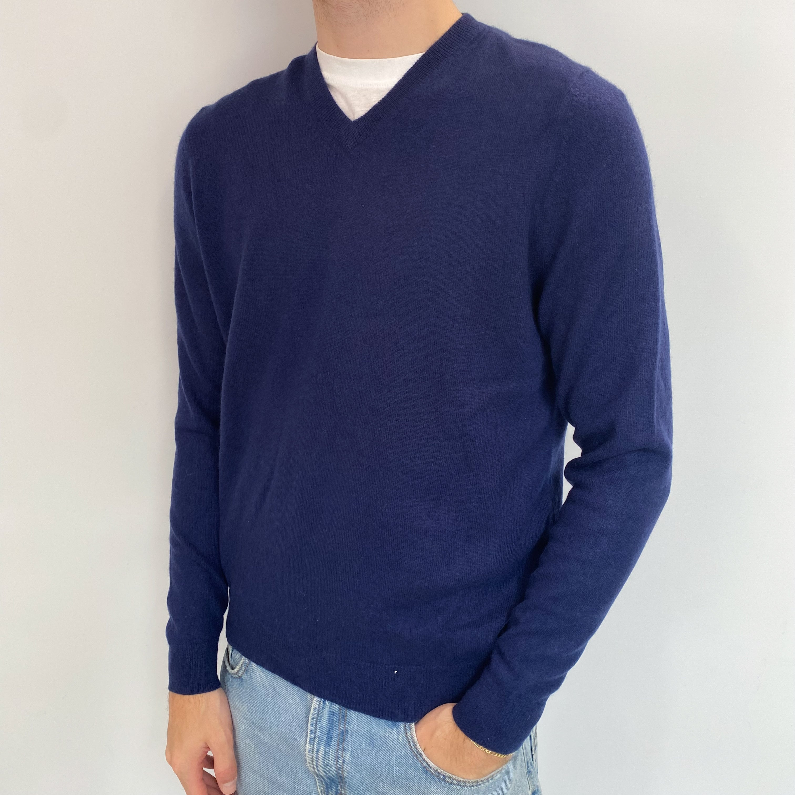Men's French Navy Cashmere V Neck Jumper Medium