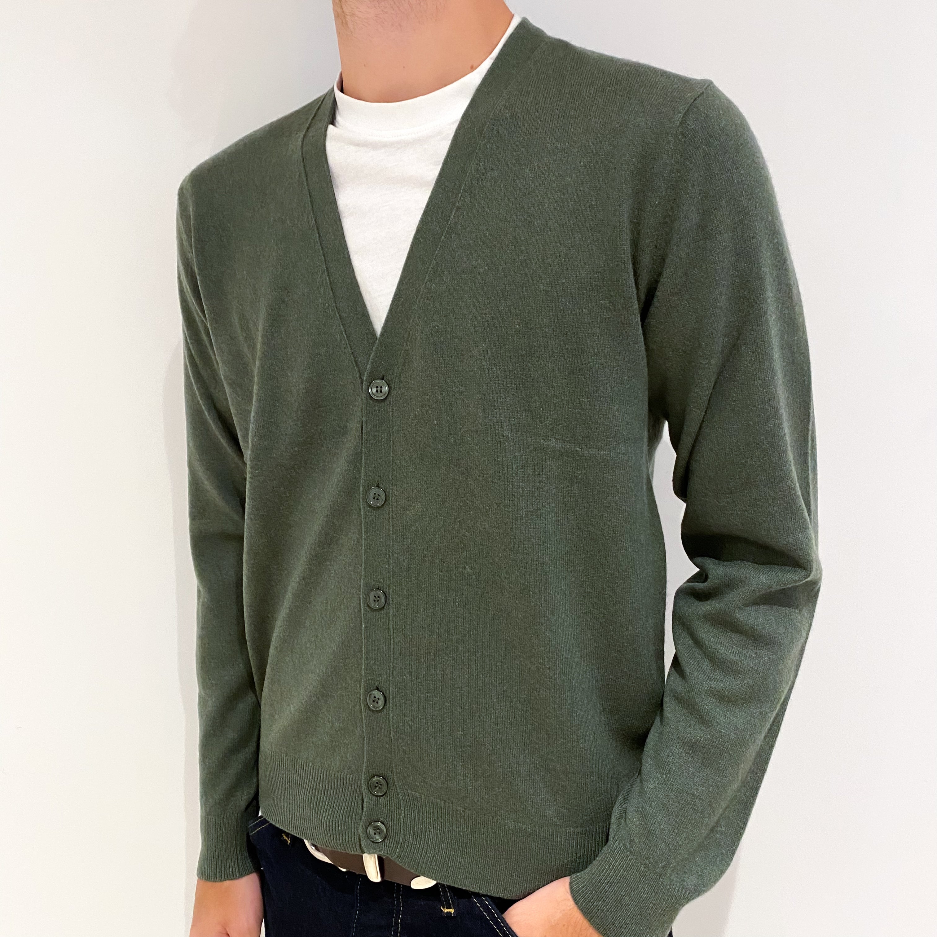 Men's Seaweed Green Cashmere V-Neck Cardigan Medium