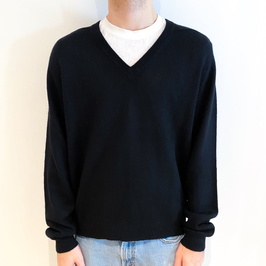 Men's Black Cashmere V Neck Jumper Large