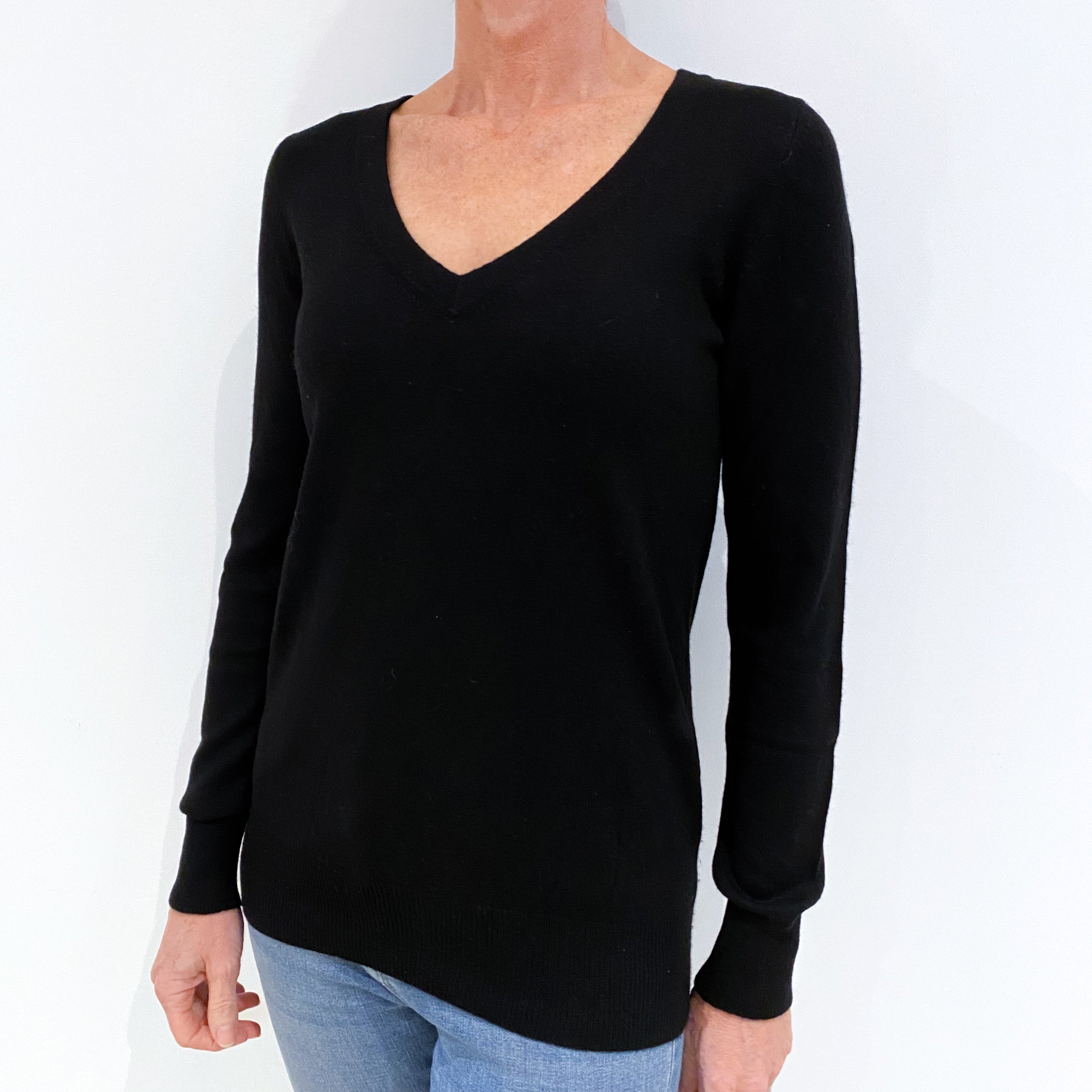 Black Cashmere V-Neck Jumper Small