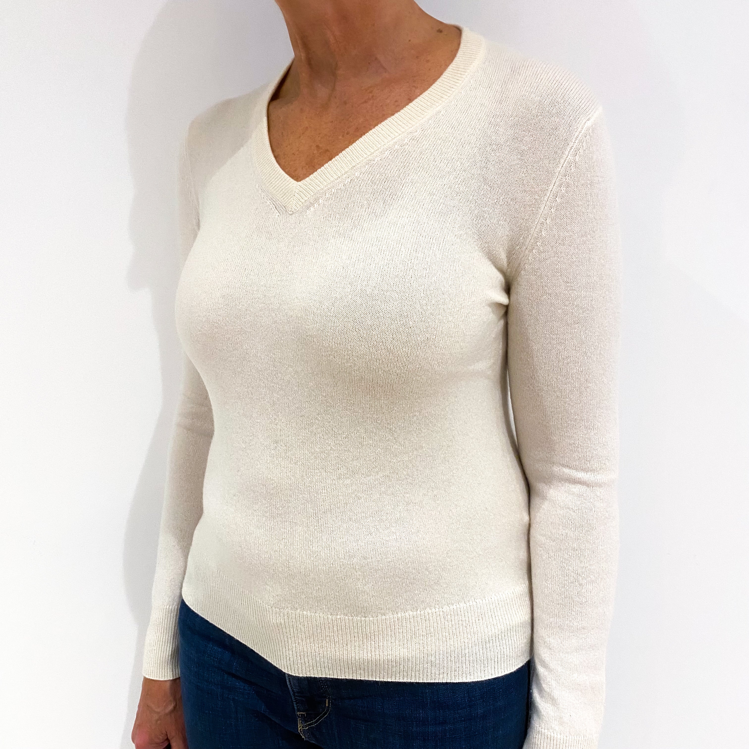 Cream Cashmere V-Neck Jumper Medium