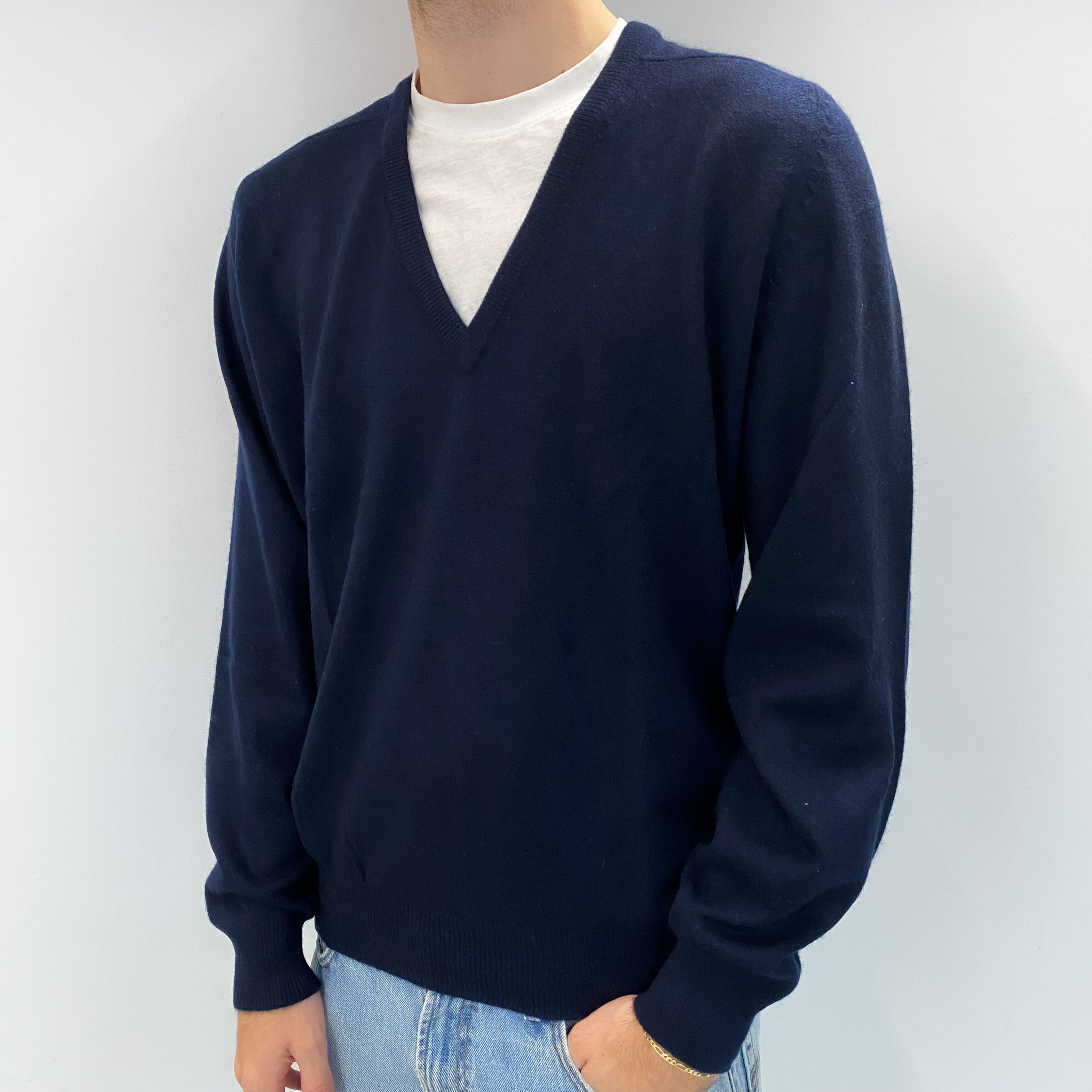 Men's Dark Navy Cashmere V Neck Jumper Large