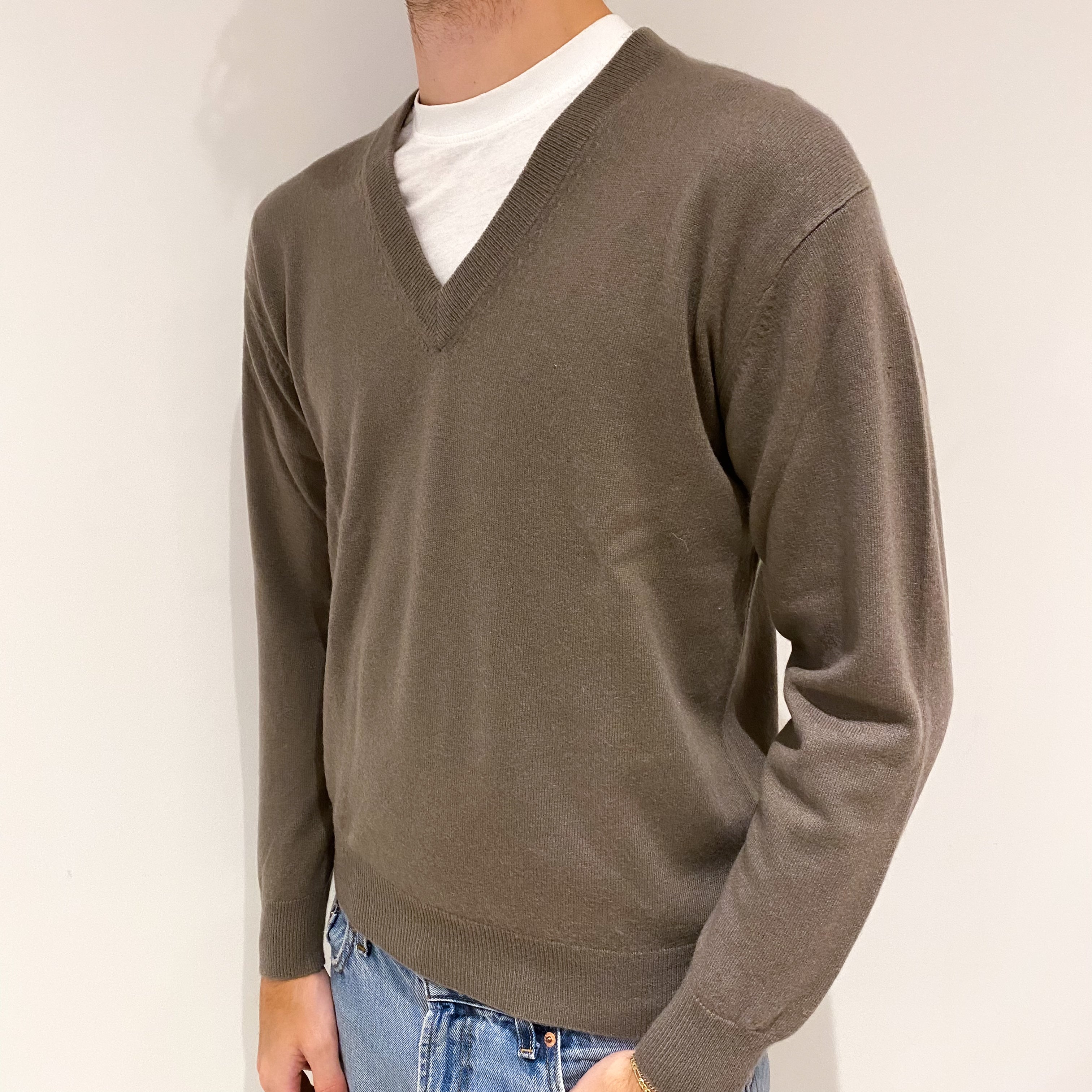 Men's Taupe Cashmere V-Neck Jumper Large