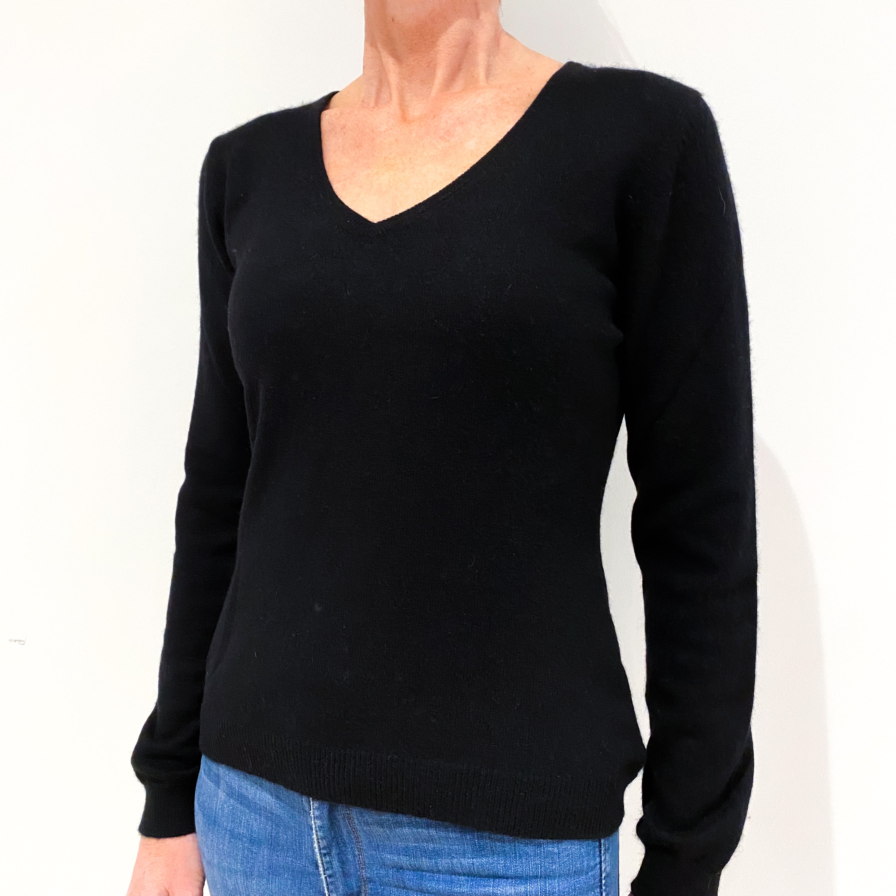 Black Cashmere V-Neck Jumper Small