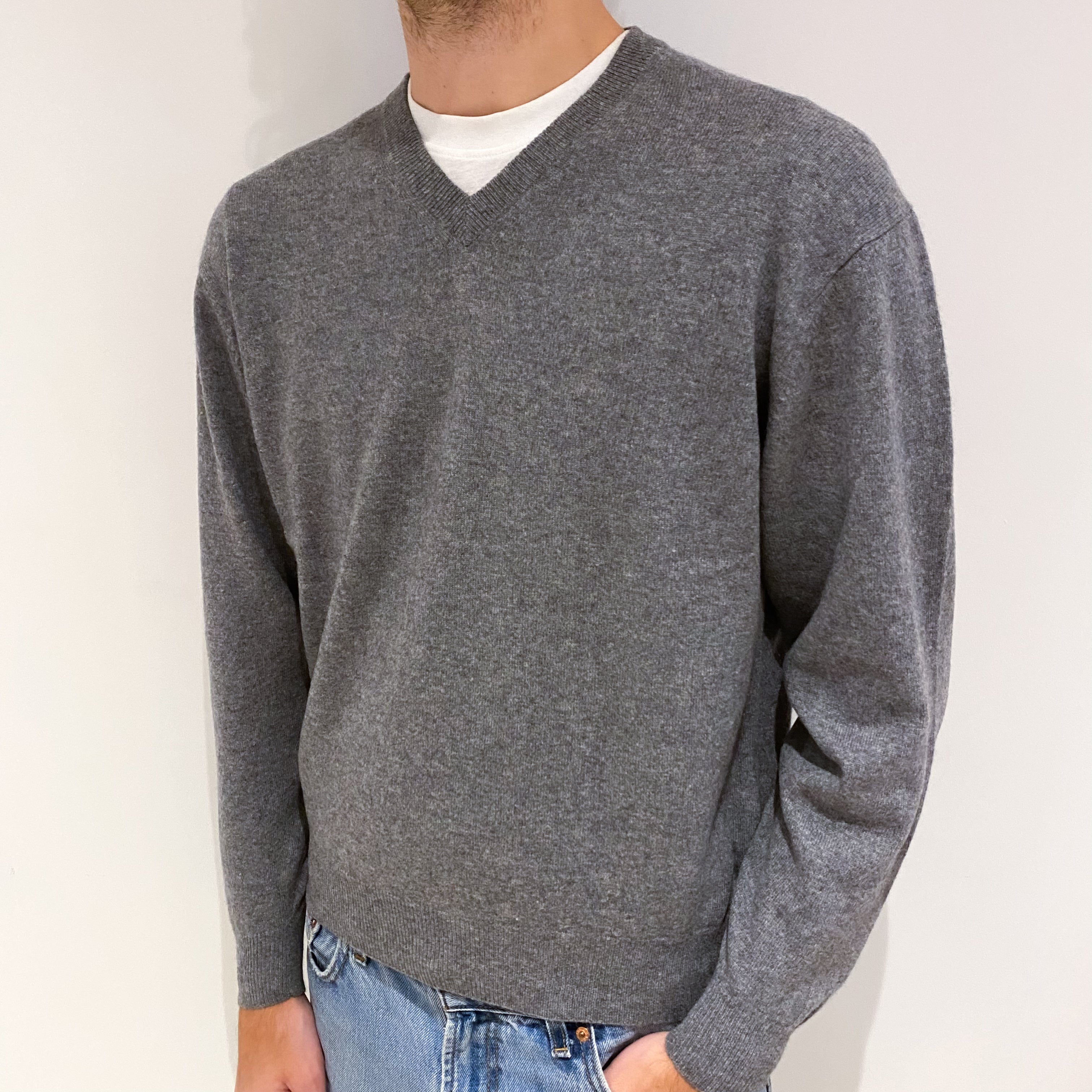 Men's Ash Grey Cashmere V-Neck Jumper Large