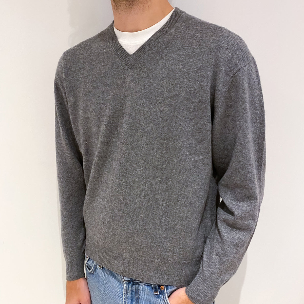 Men's Ash Grey Cashmere V-Neck Jumper Large
