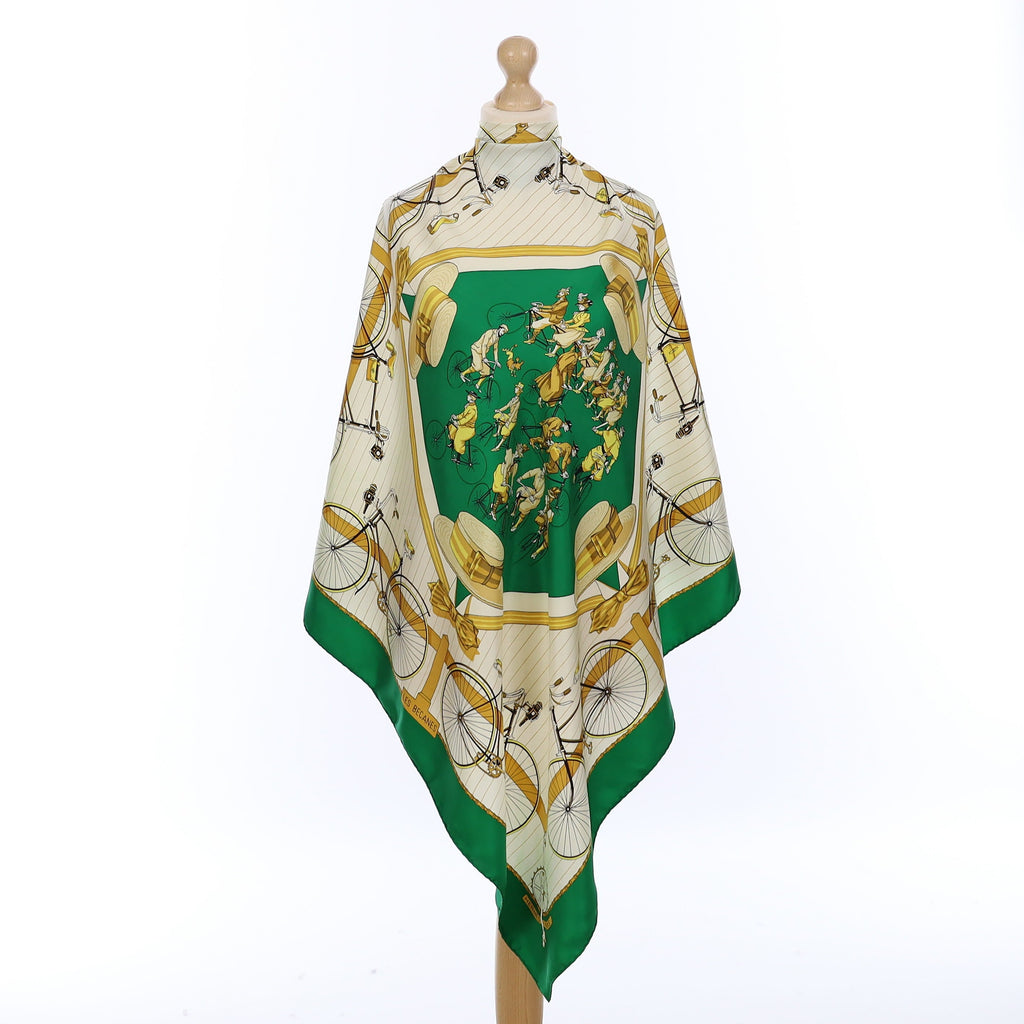 Hermès Les Becanes Silk Scarf