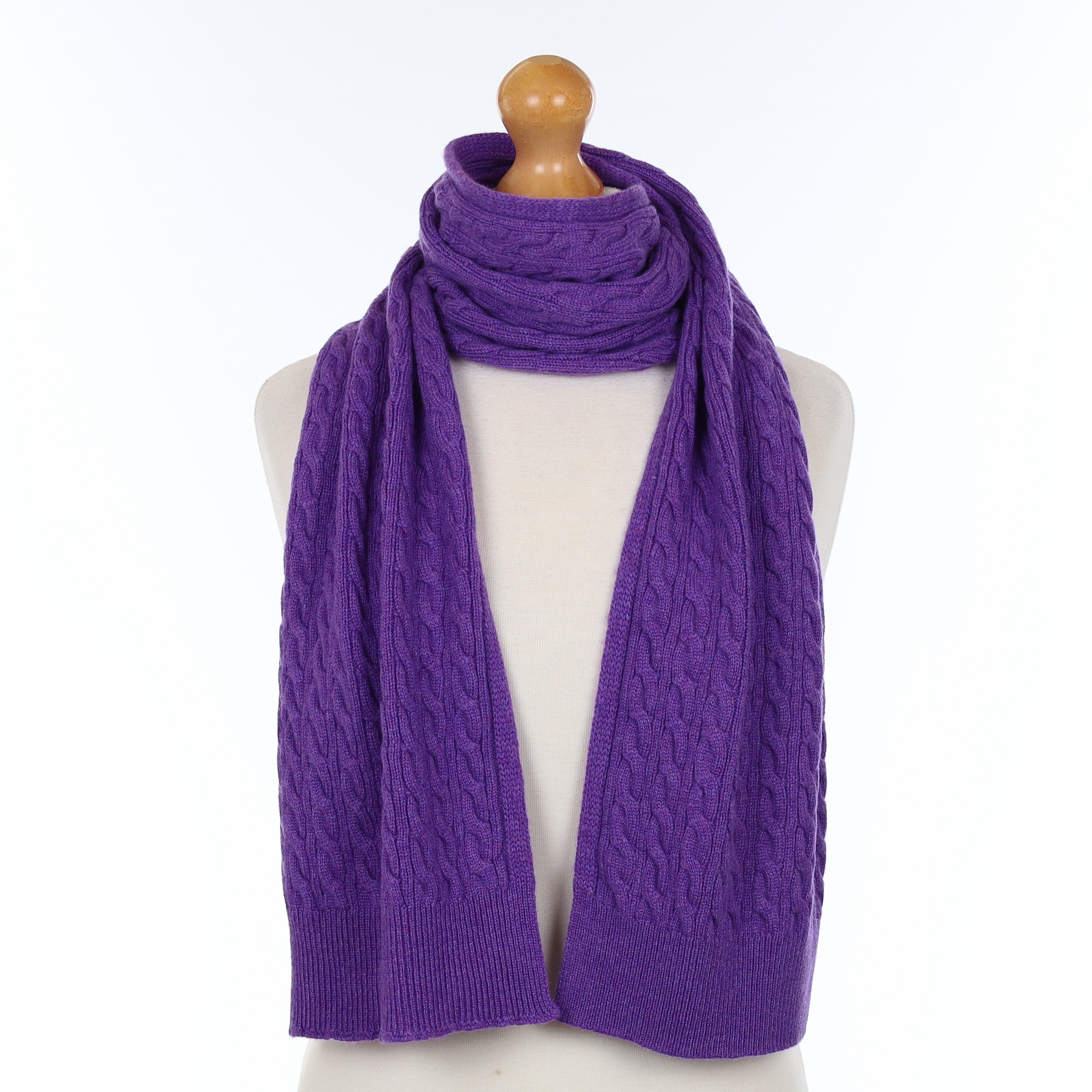 Brand New Scottish Amethyst Purple Cashmere Cable Scarf