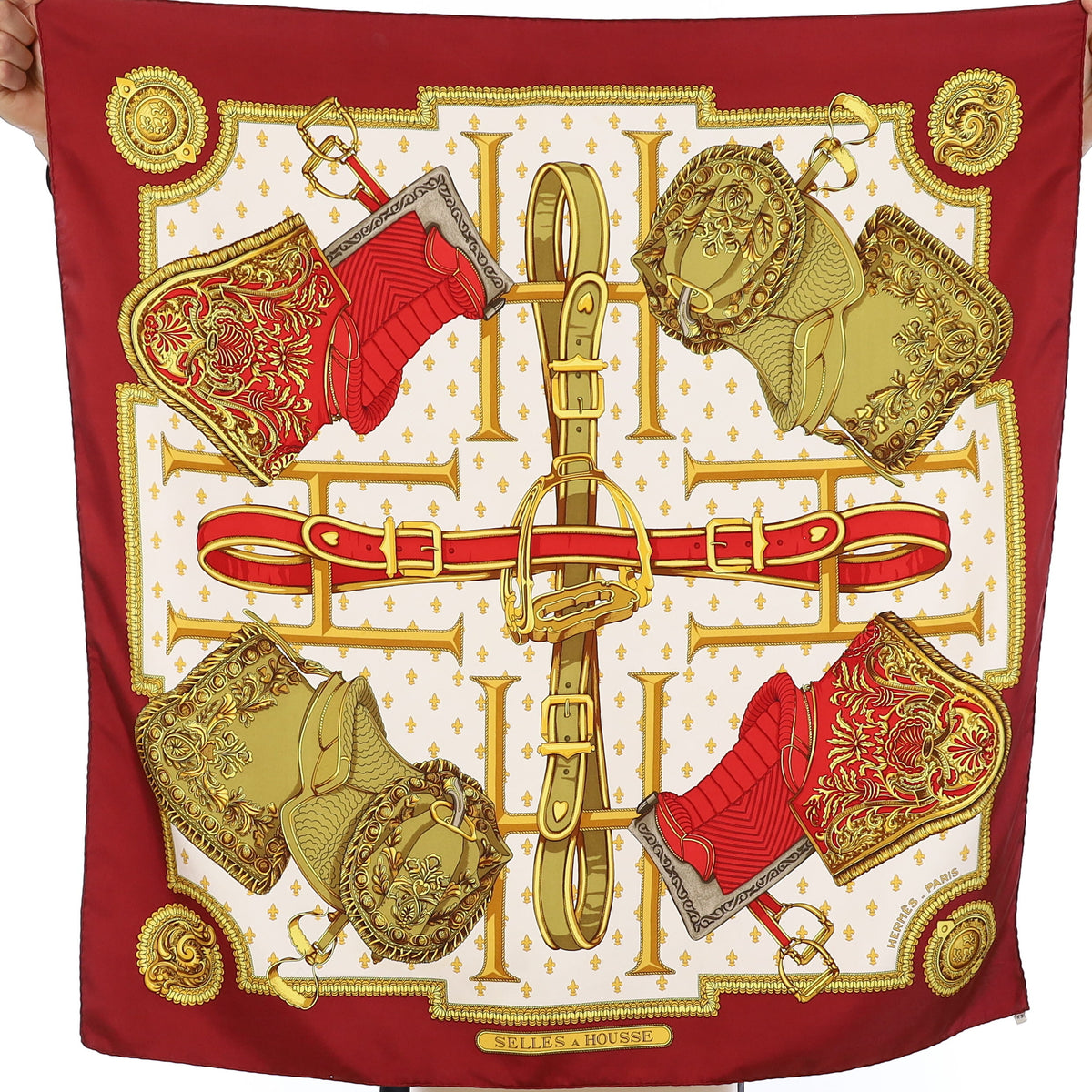 Hermès Selles a Housse Silk Scarf