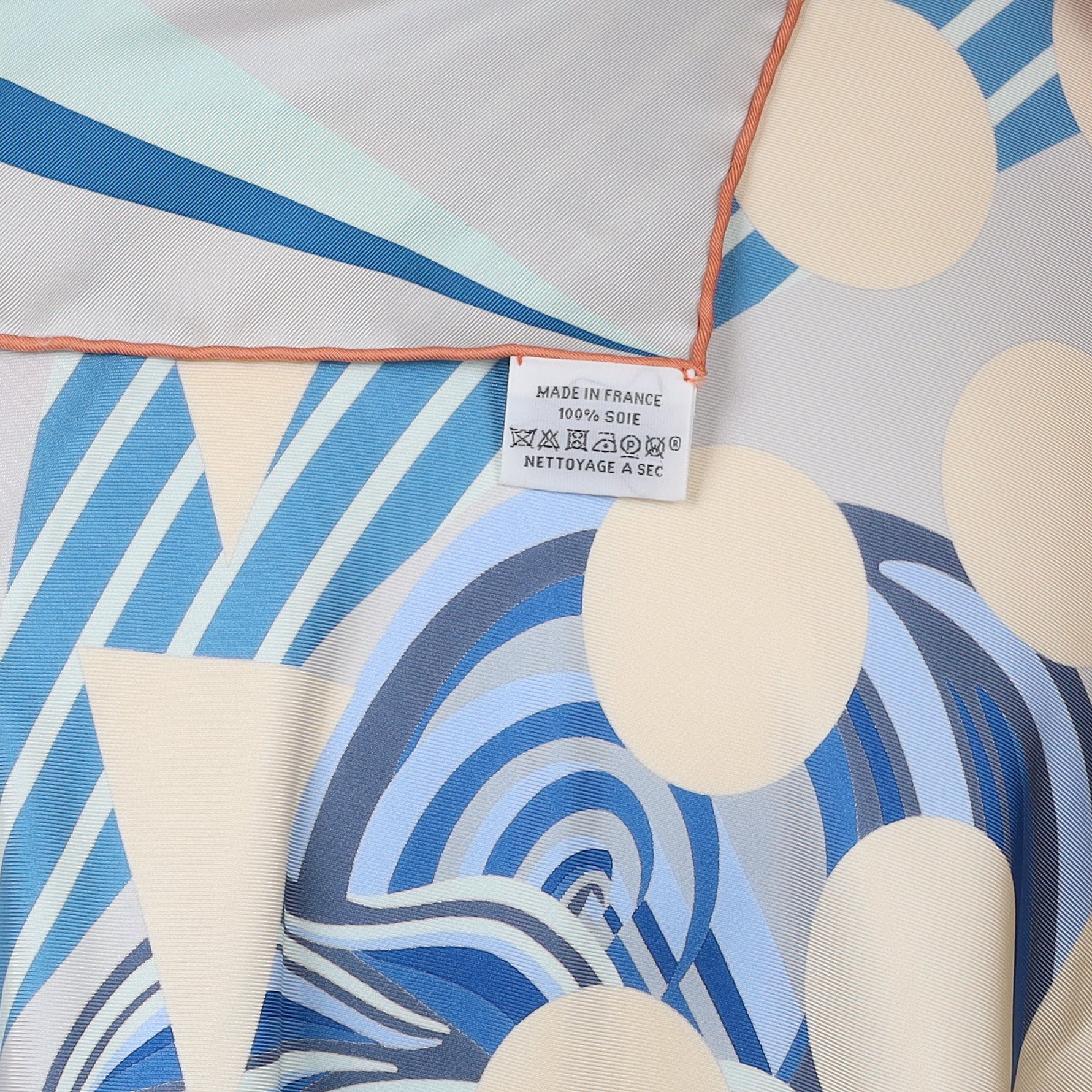 Boxed Hermès Le Rêve De Julia Silk Scarf