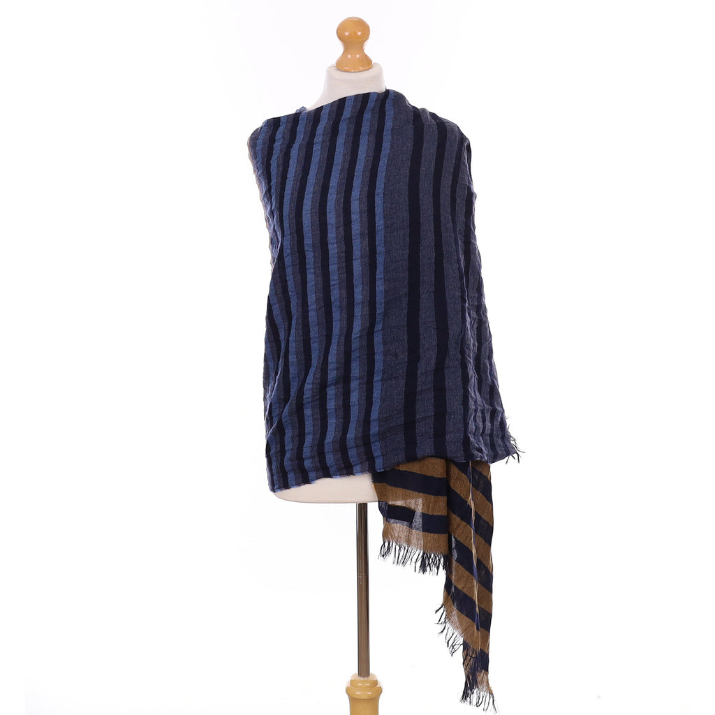 Brand New Scottish Midnight Blue and Chestnut Luxury Woven Cashmere Crinkle Wrap