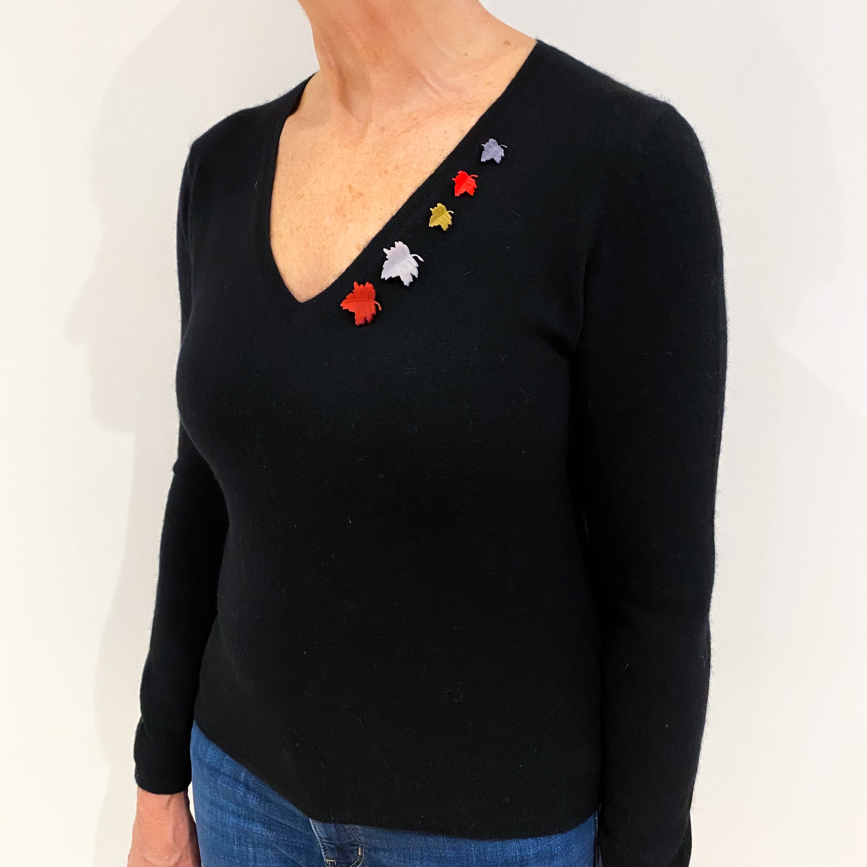 Black Leaf Embellished Cashmere V Neck Jumper Medium
