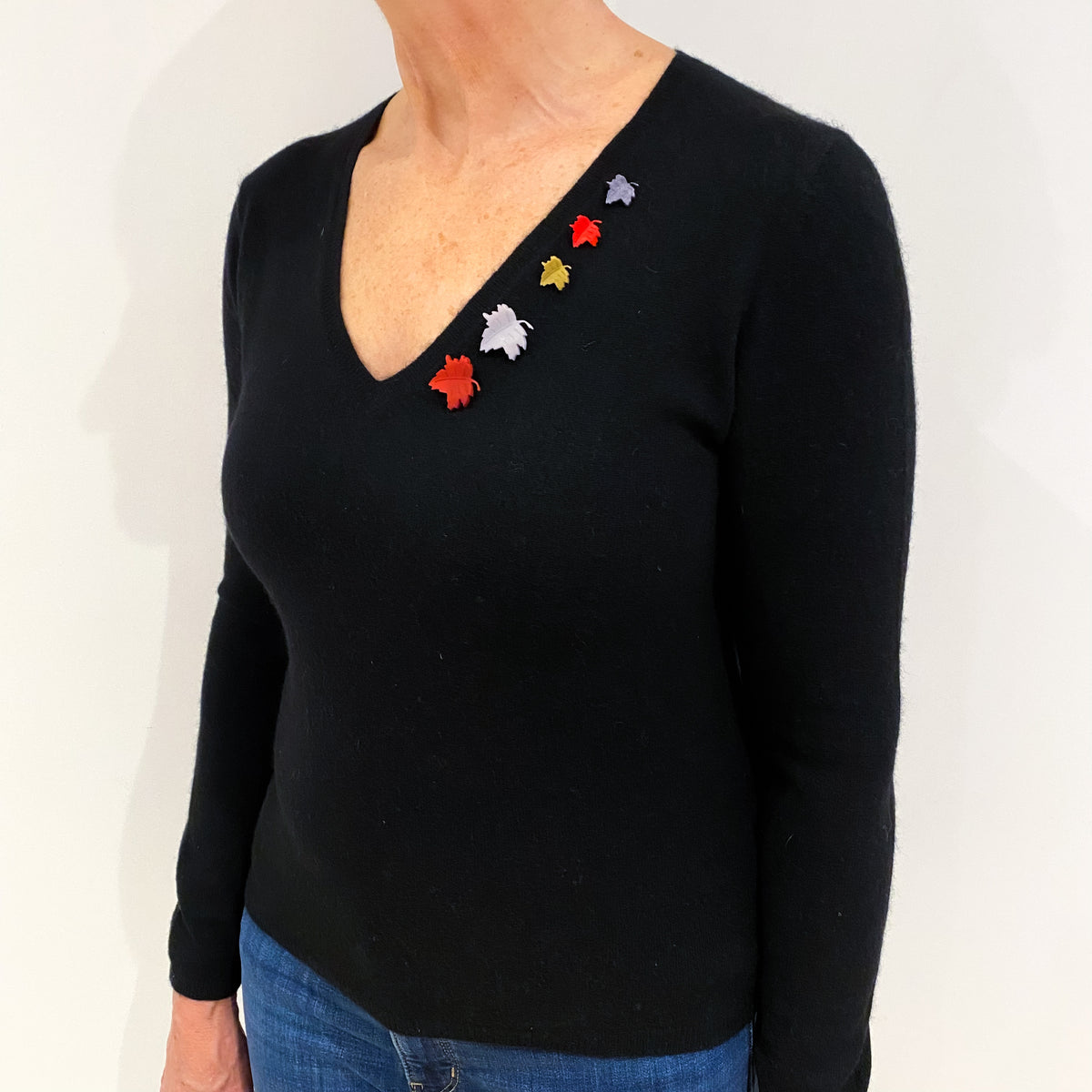 Black Leaf Embellished Cashmere V Neck Jumper Medium